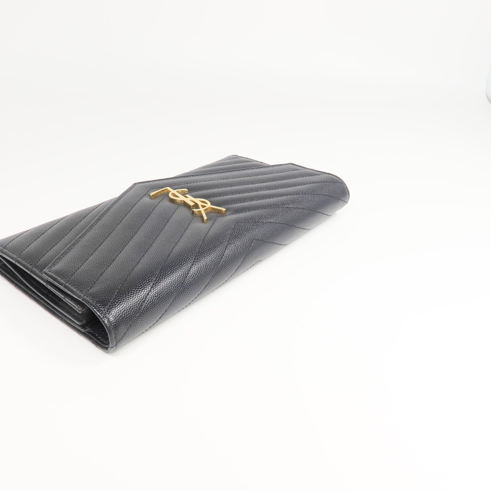 SAINT LAURENT 牛皮皮革Cassandre Clutch手拿包