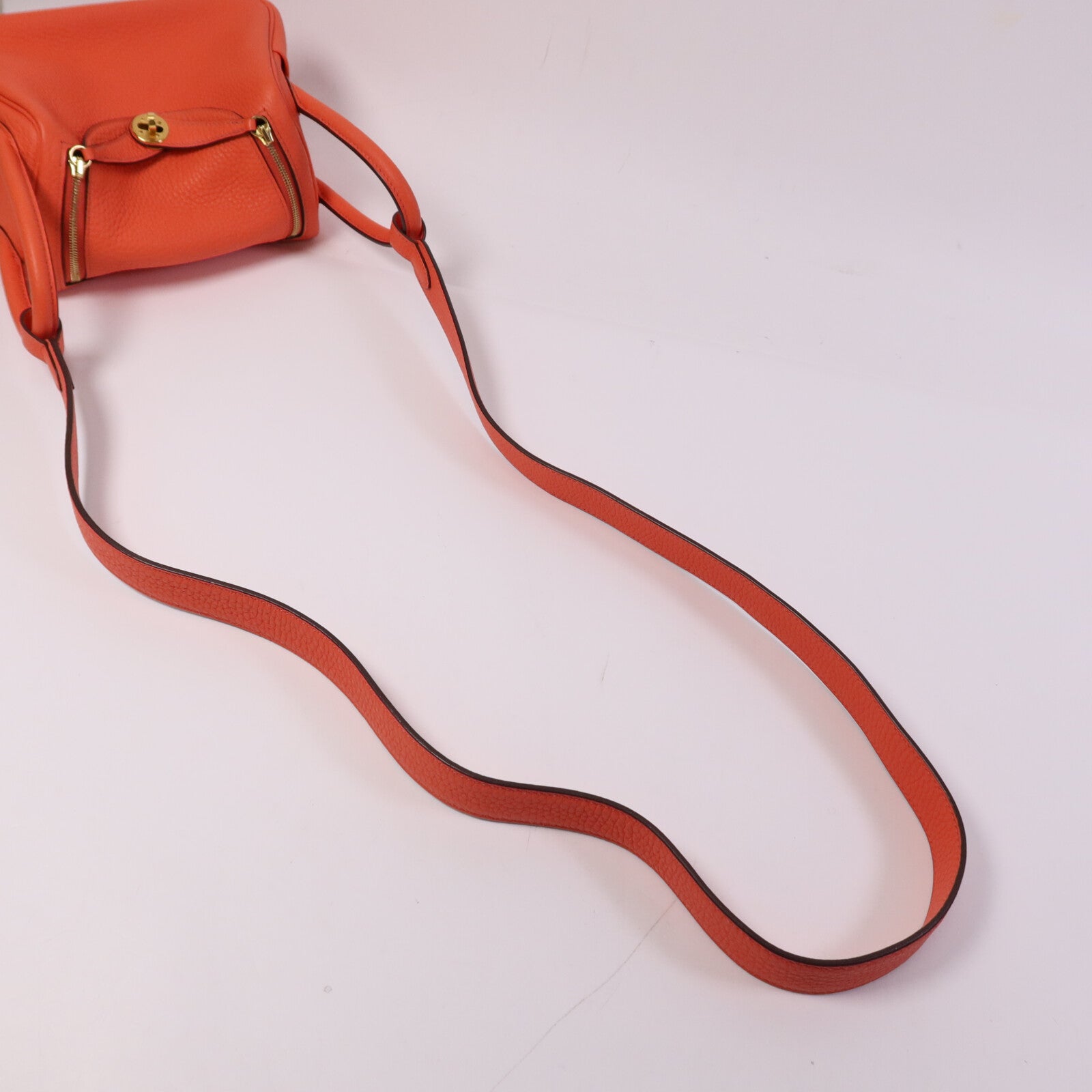 HERMES Mini Lindy金扣手挽肩背兩用袋Rouge Tomate