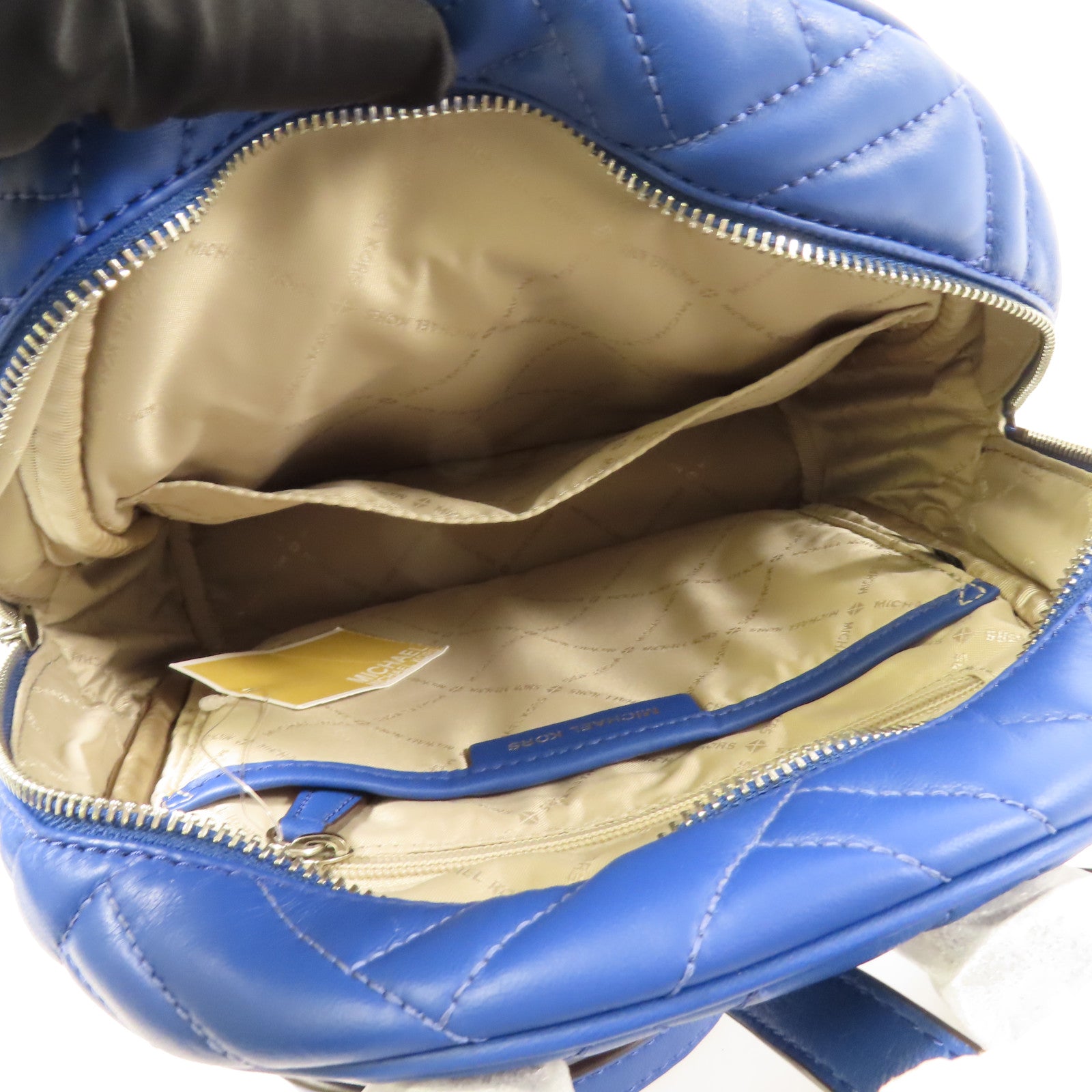 Michael Kors 牛皮皮革Rucksack銀扣背包