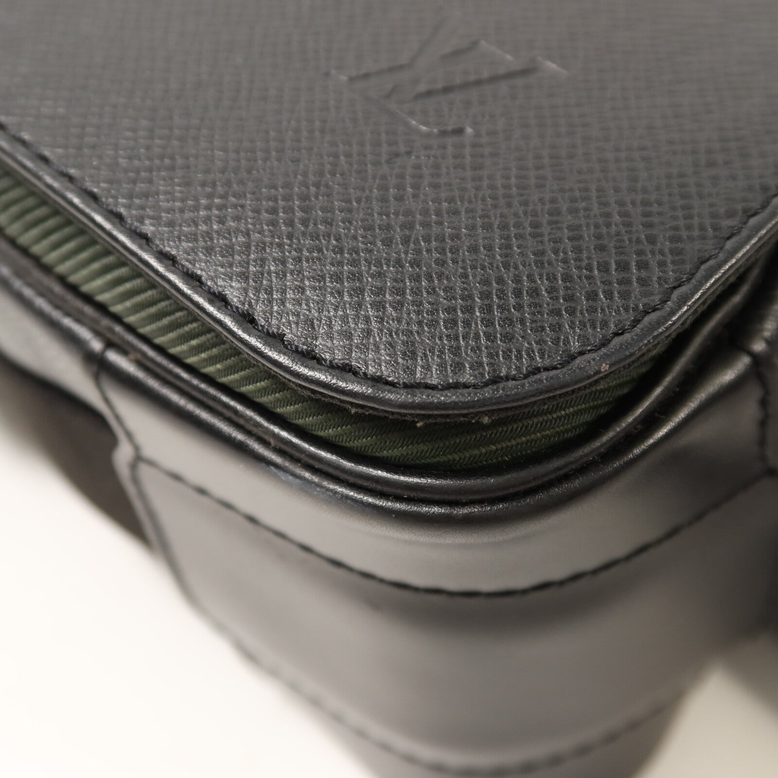 LOUIS VUITTON Taige Viktor銀扣手挽肩背兩用袋