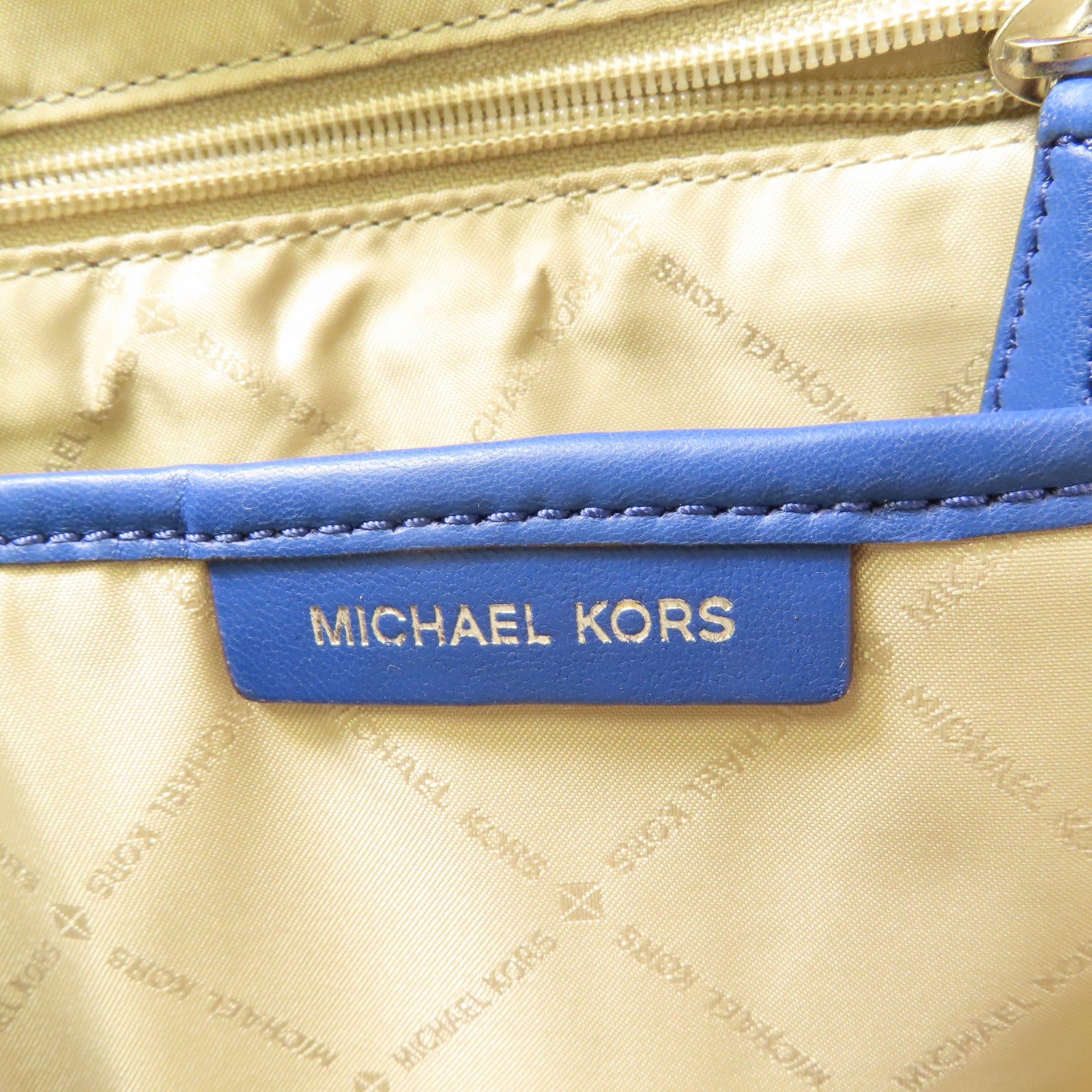 Michael Kors 牛皮皮革Rucksack銀扣背包