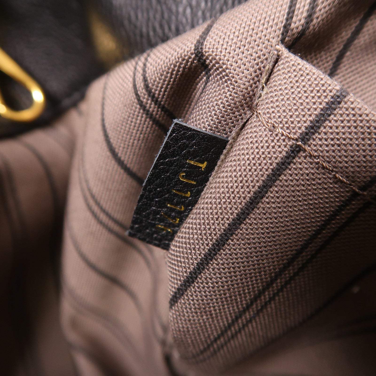 LOUIS VUITTON Monogram Empreinte Montaigne MM手挽肩背兩用袋