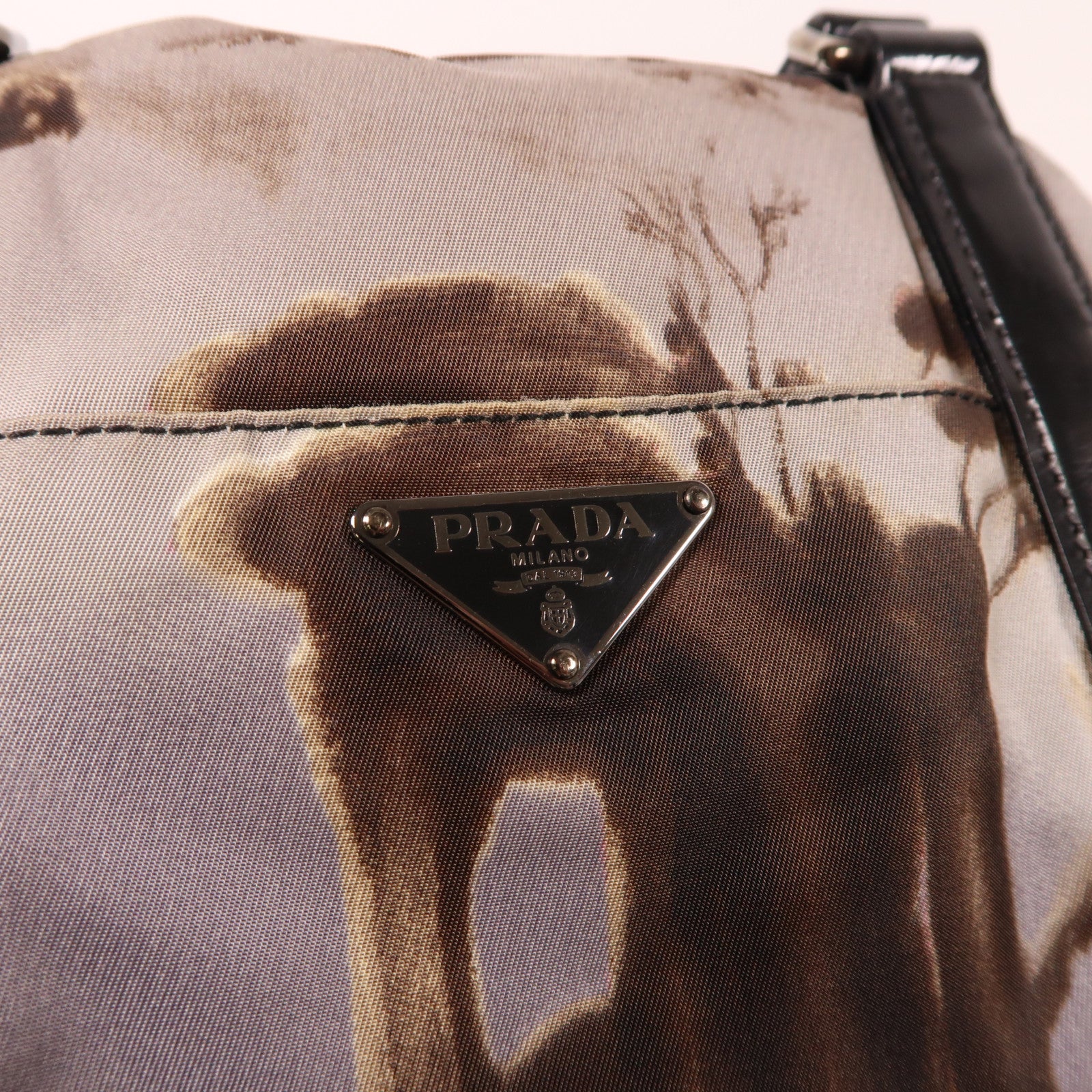 PRADA 尼龍2 Way Shoulder銀扣手挽肩背兩用袋啡色