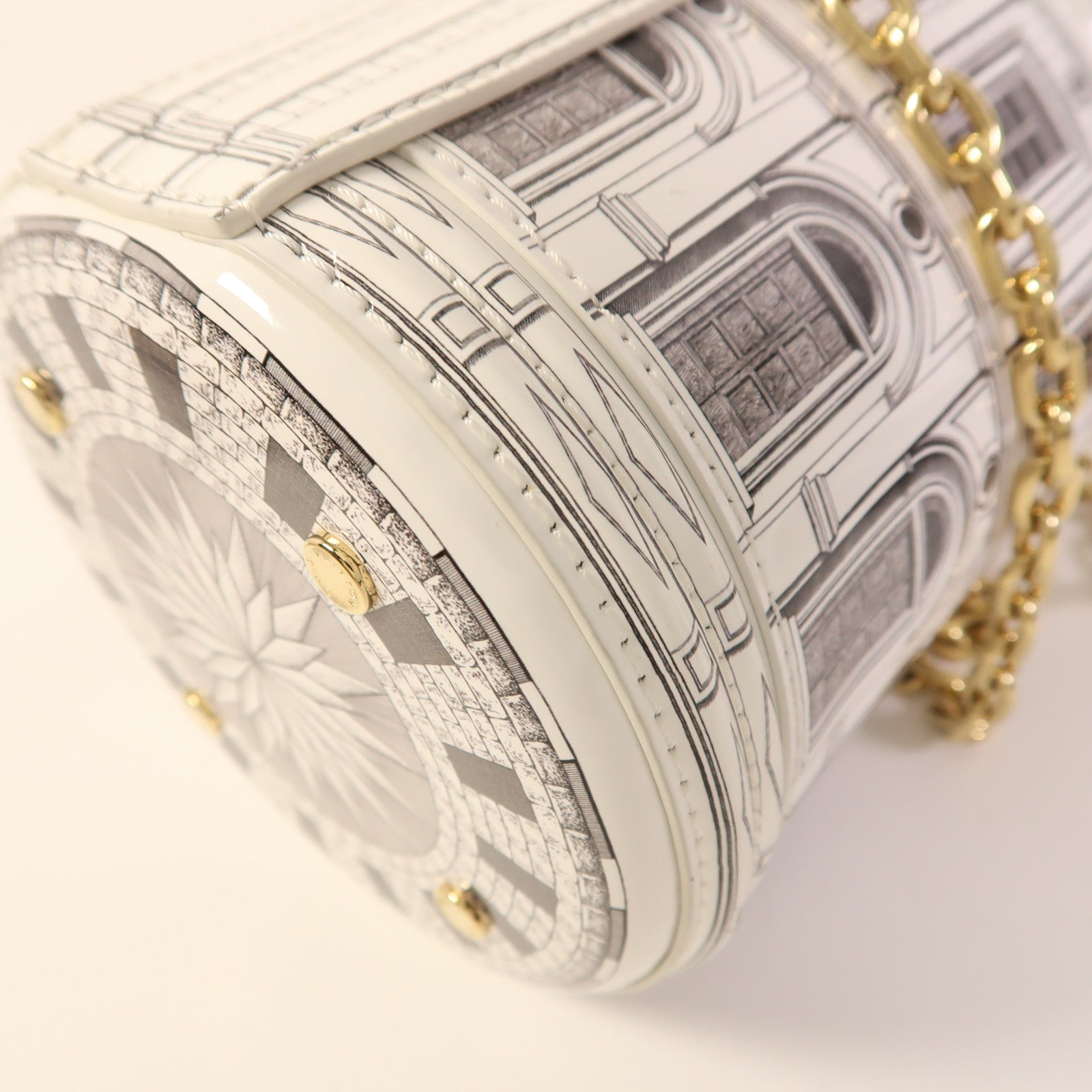 LOUIS VUITTON 塗層帆布Fornasetti Cannes金扣手挽肩背兩用袋