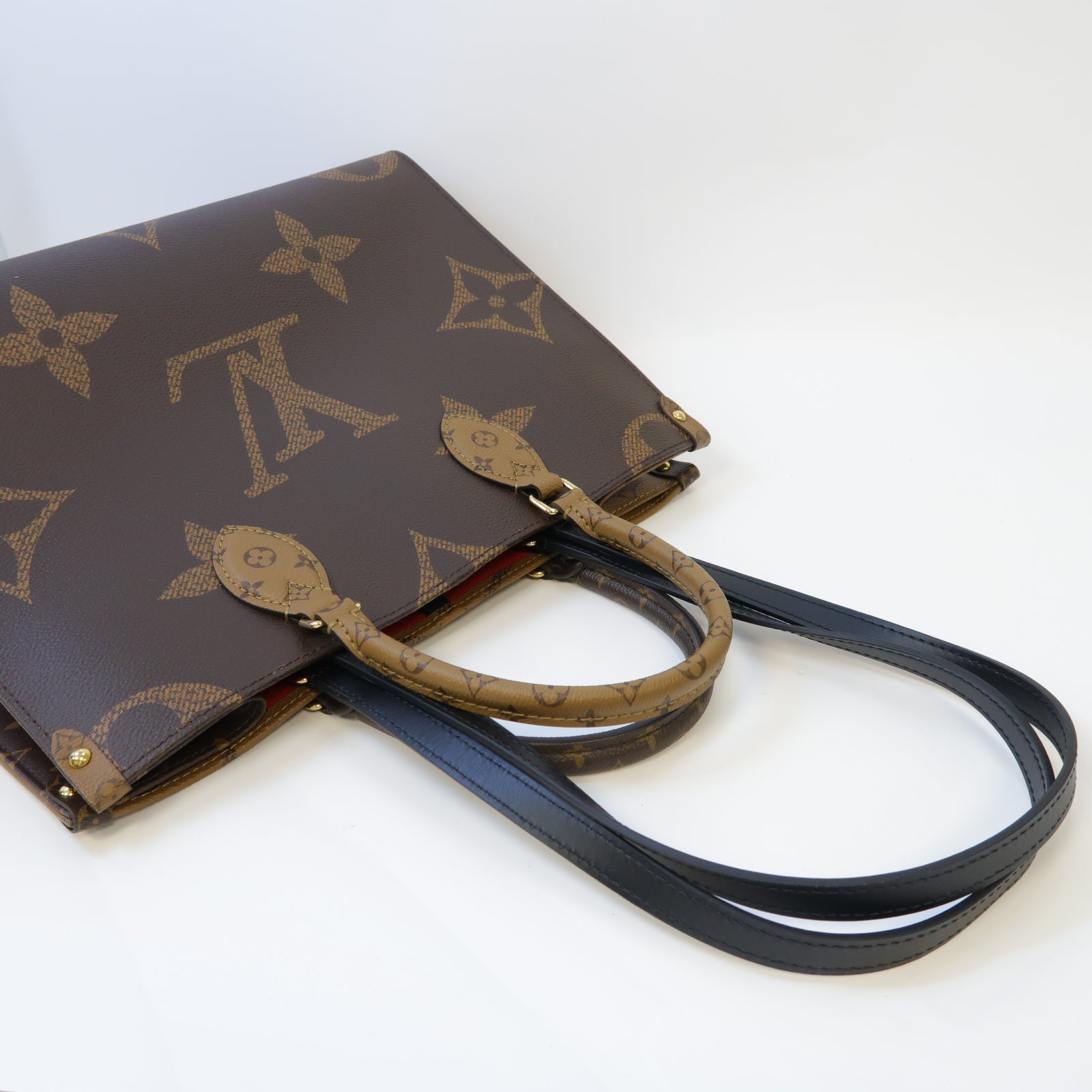 LOUIS VUITTON **【激減優惠】Monogram Giant On The Go MM金扣肩背袋啡色