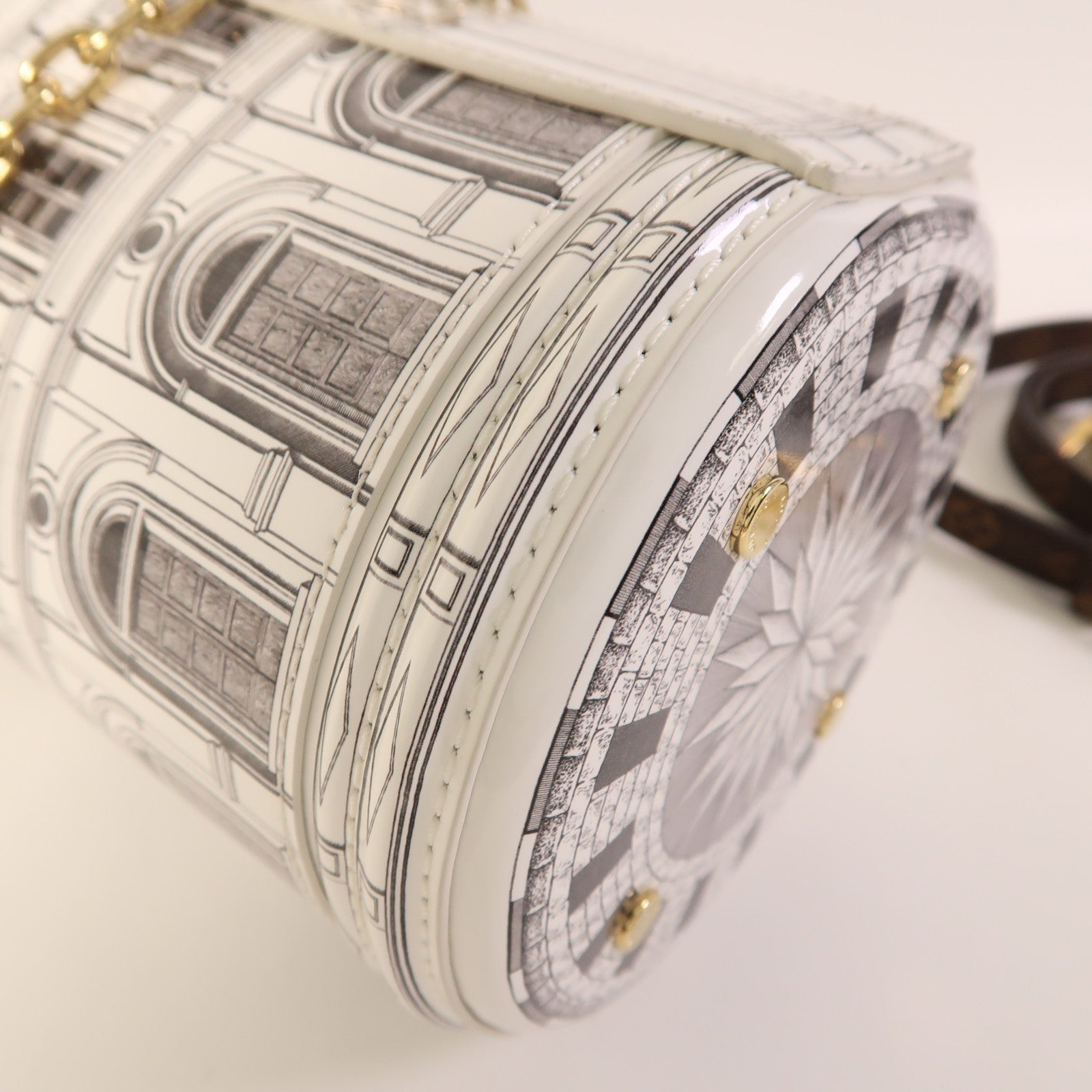 LOUIS VUITTON 塗層帆布Fornasetti Cannes金扣手挽肩背兩用袋