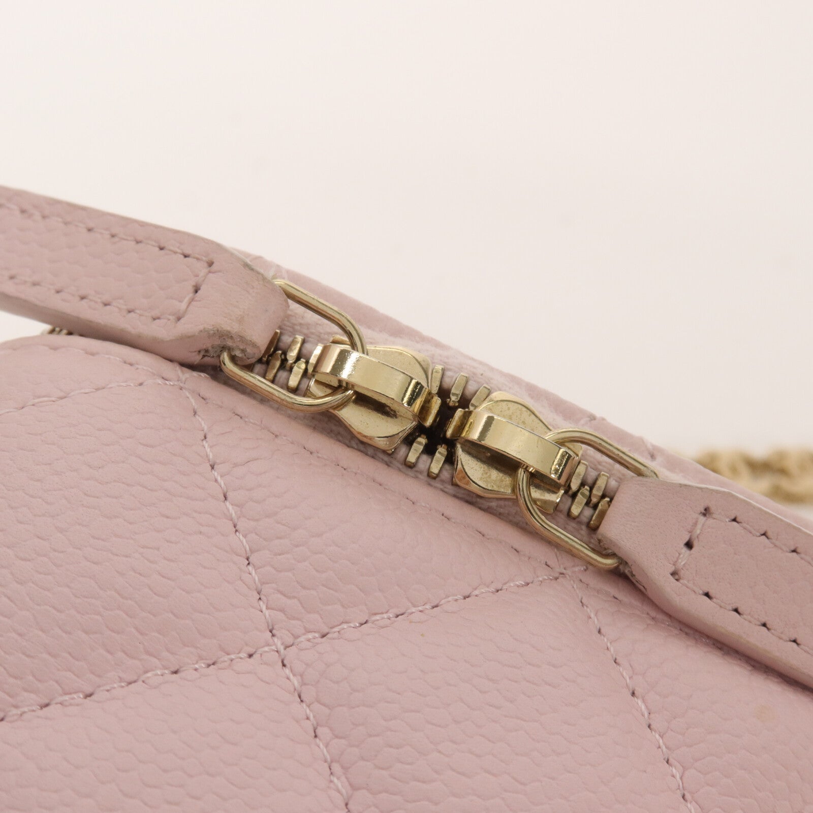 CHANEL 牛皮皮革Vanity Case鏈帶肩背袋
