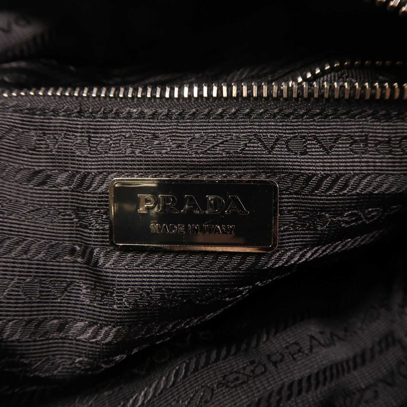 PRADA 尼龍2 Way Shoulder銀扣手挽肩背兩用袋啡色