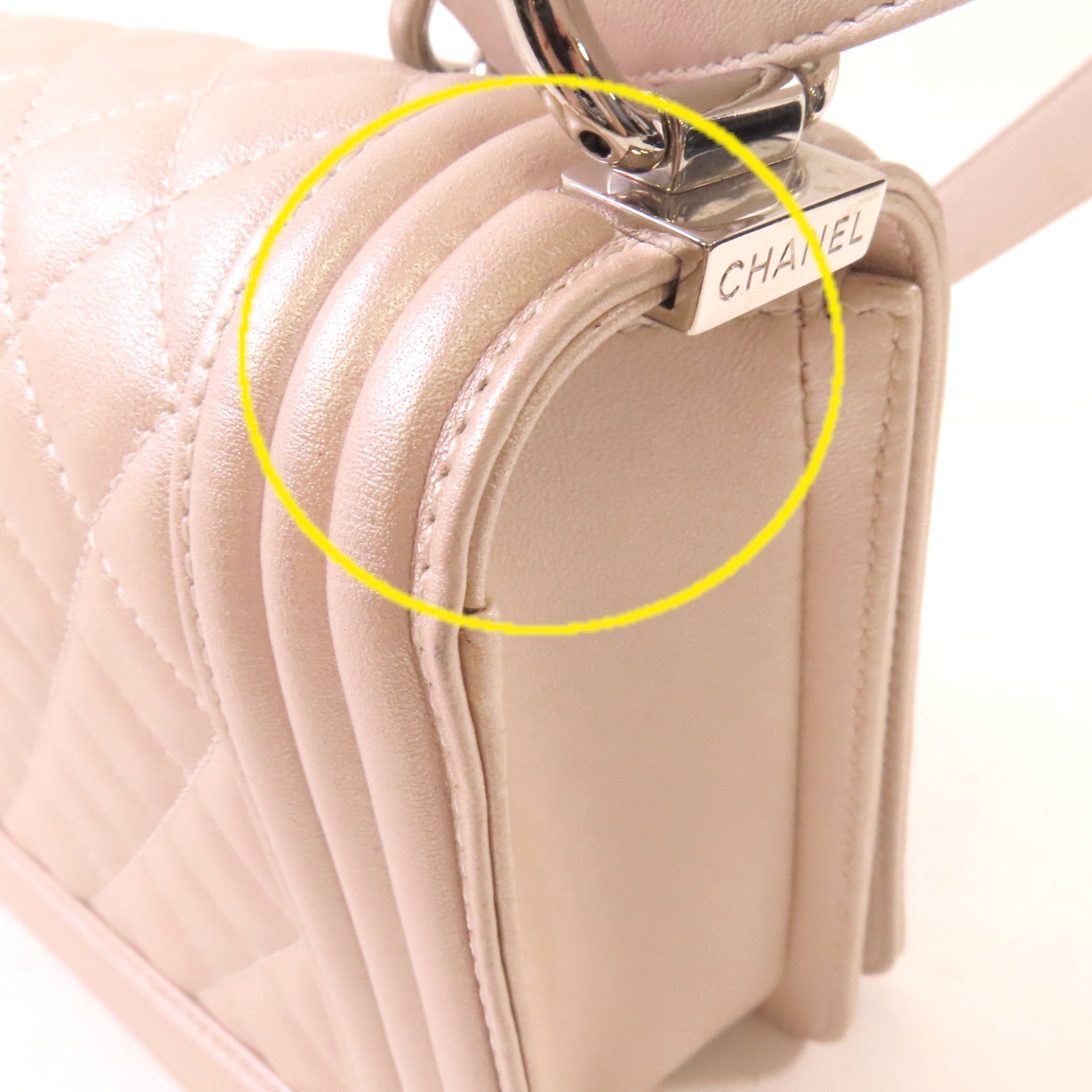 CHANEL 【激減優惠】菱格羊皮皮革Boy Chanel Chain Shoulder Bag銀扣鏈帶肩背袋珍珠粉紅色