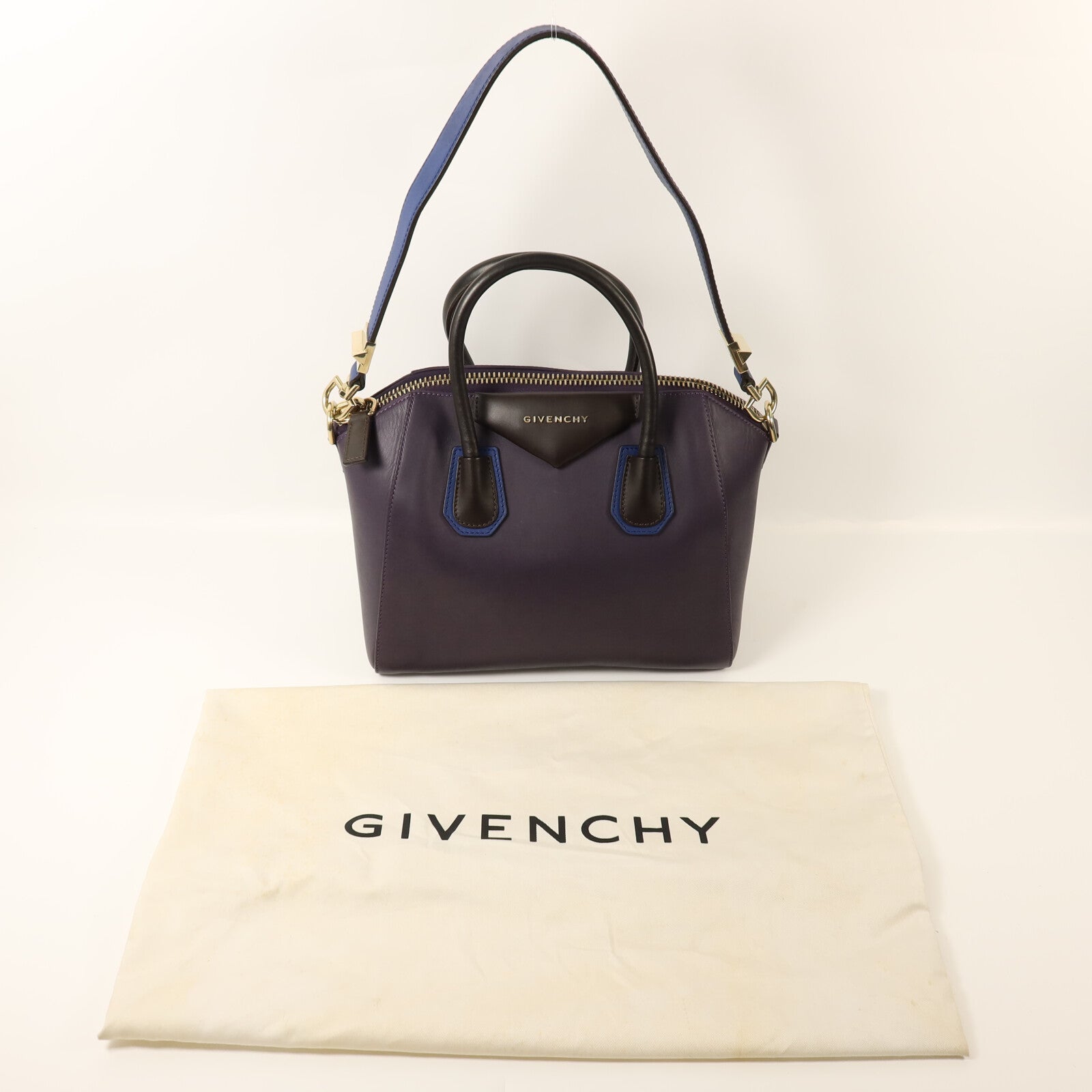 GIVENCHY 牛皮皮革Antigona Large金扣手挽肩背兩用袋