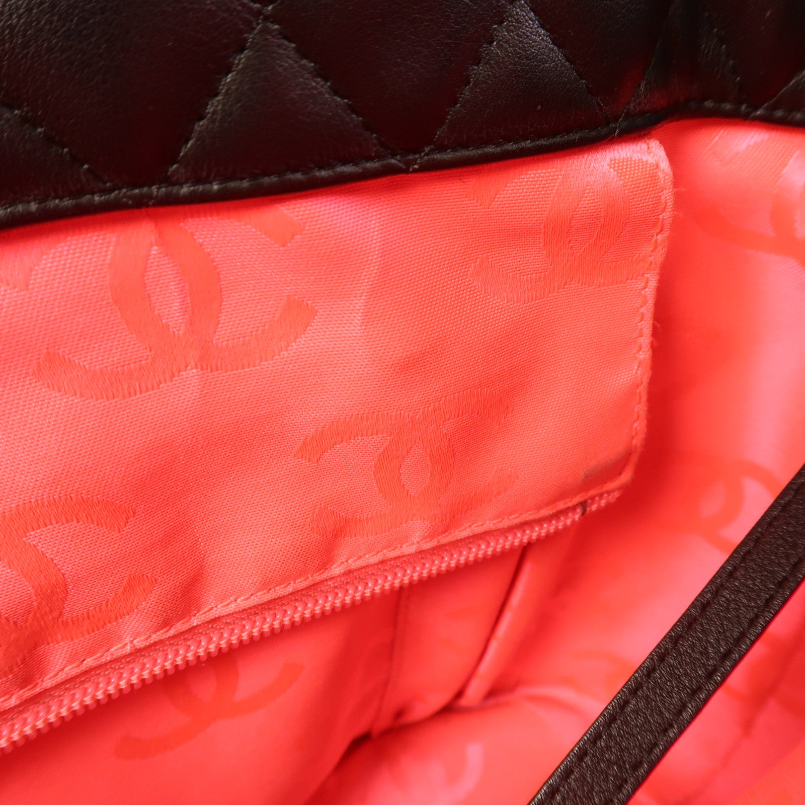 CHANEL 牛皮皮革Cambon Tote Bag銀扣手挽袋