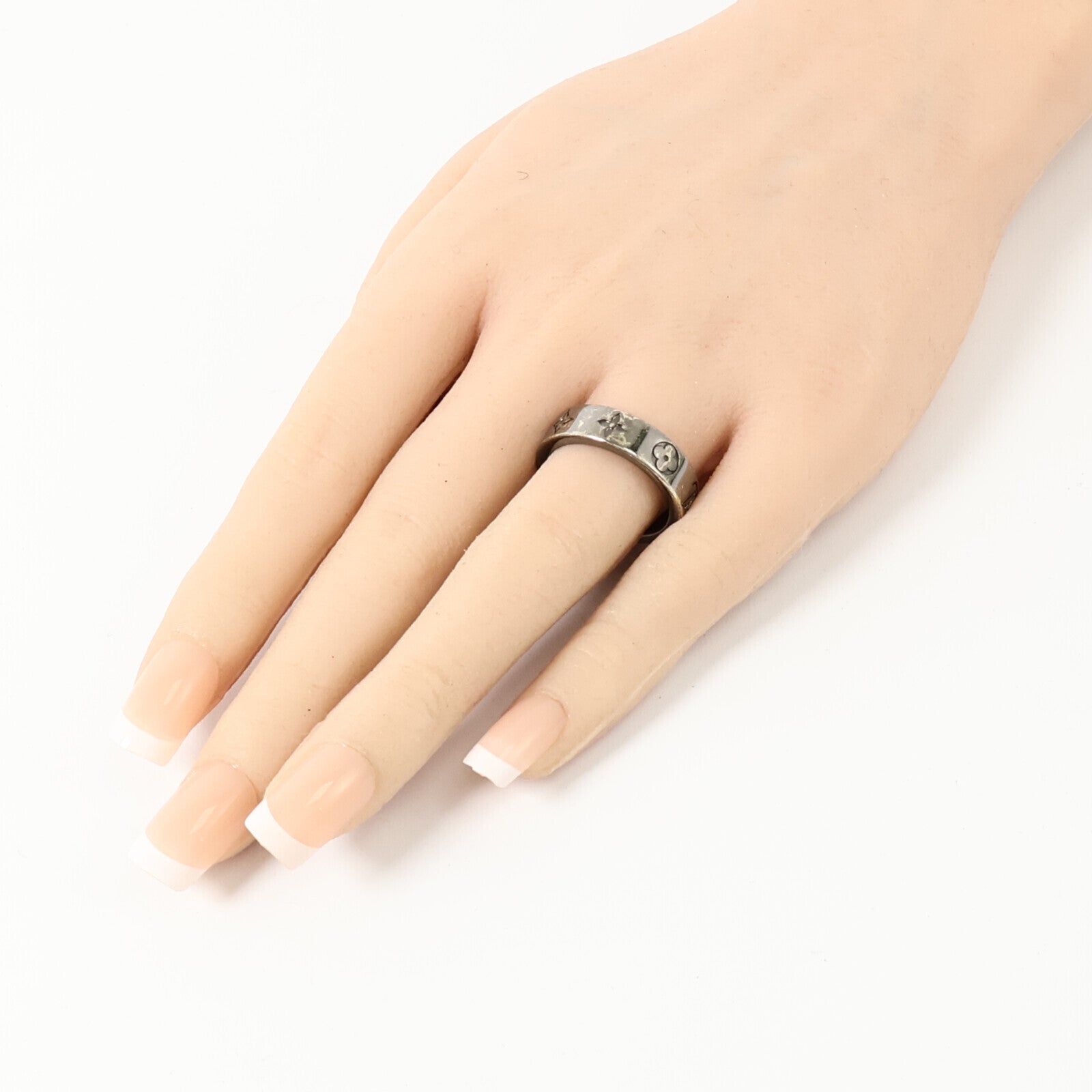 LOUIS VUITTON 黃銅Mosaic Thin Ring戒指
