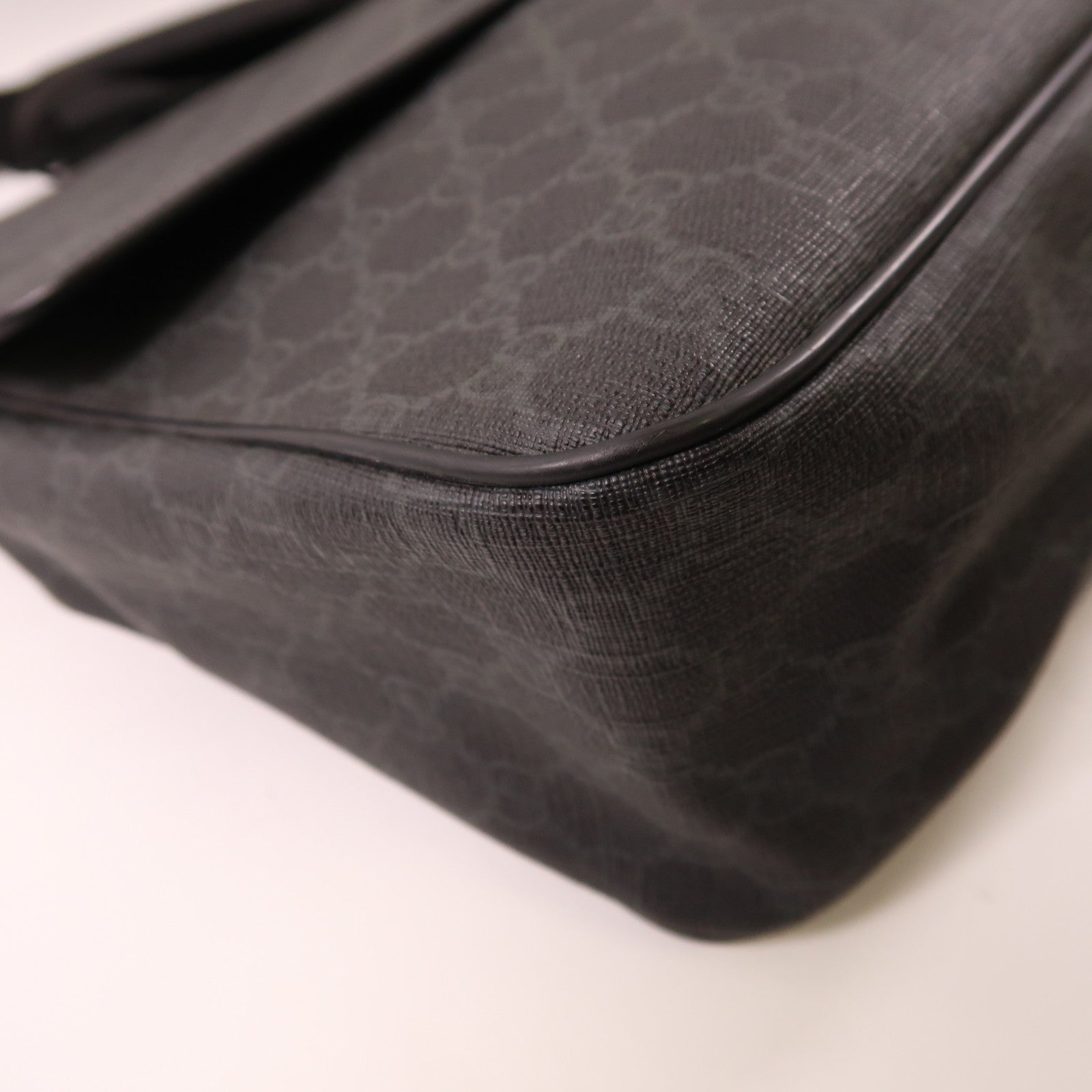 GUCCI 塗層帆布Shoulder Bag肩背袋