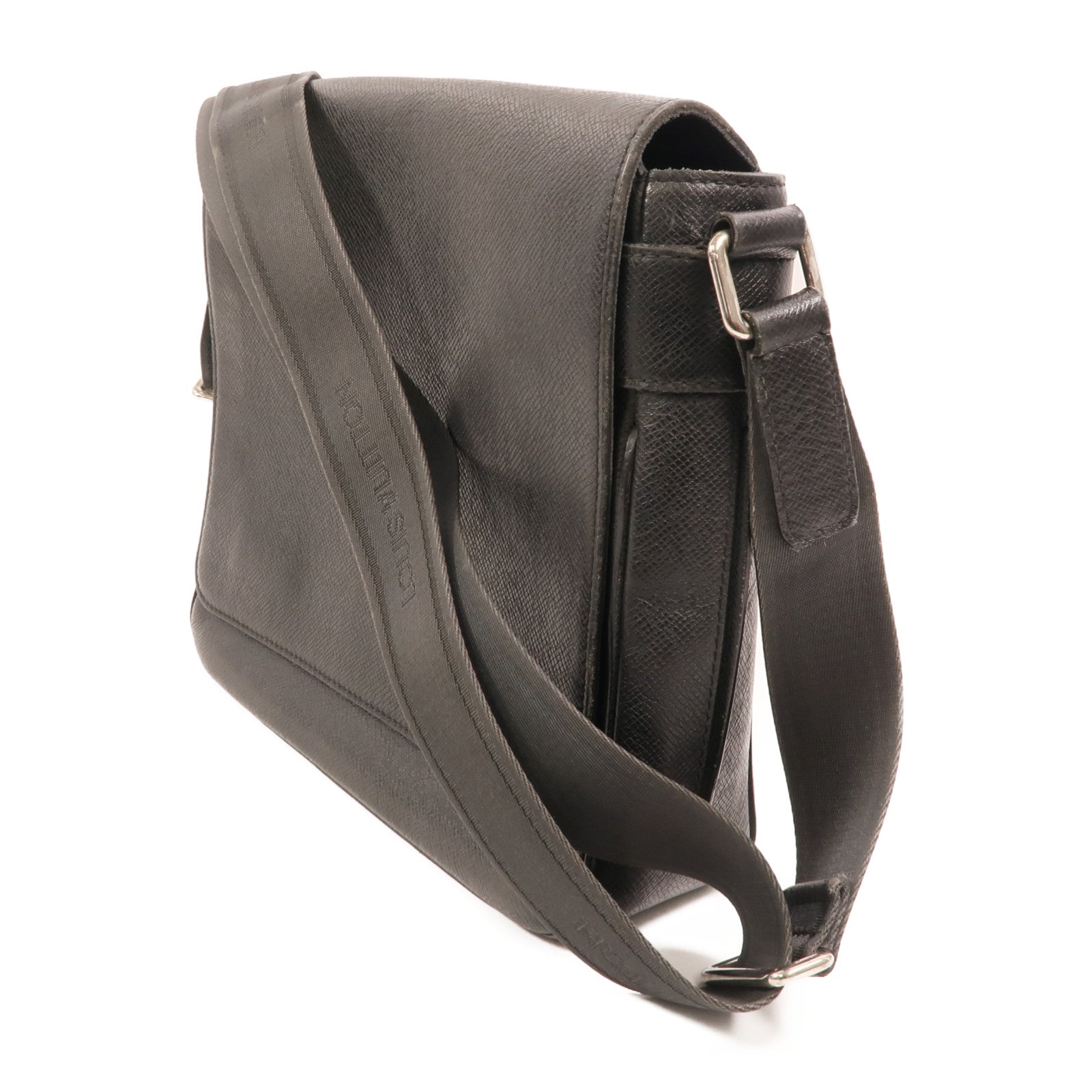 LOUIS VUITTON Taiga Roman PM銀扣肩背袋