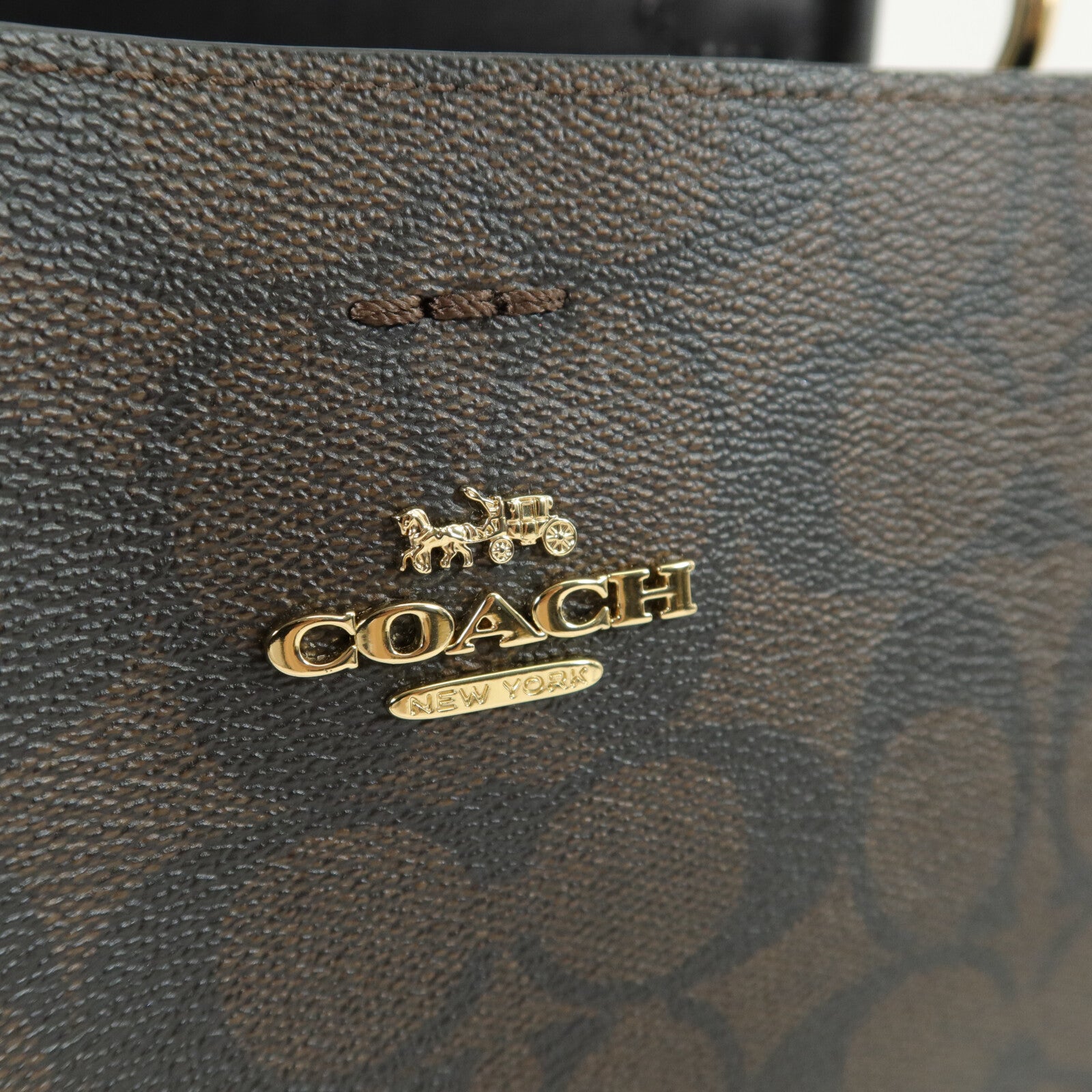 COACH 塗層帆布Town Bucket Small手挽肩背兩用袋