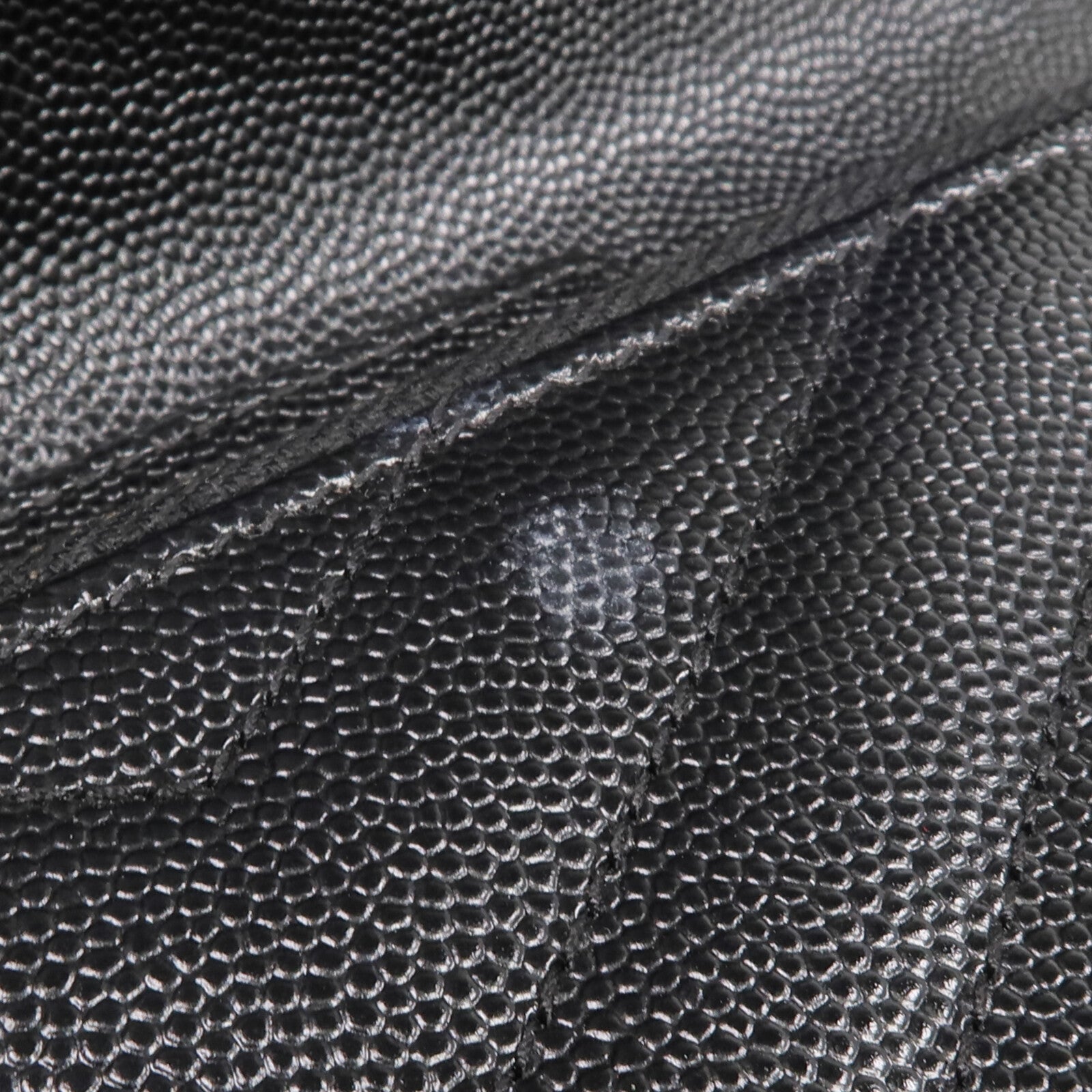 SAINT LAURENT 牛皮皮革Cassandre Clutch手拿包