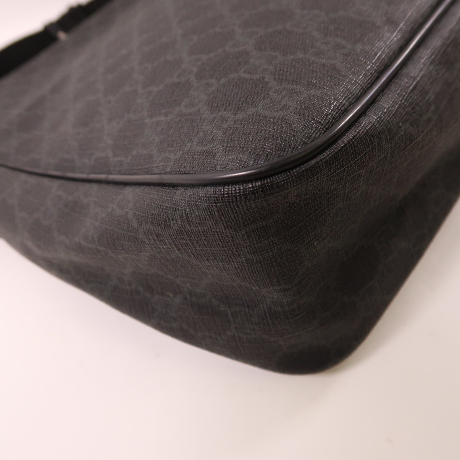 GUCCI 塗層帆布Shoulder Bag肩背袋
