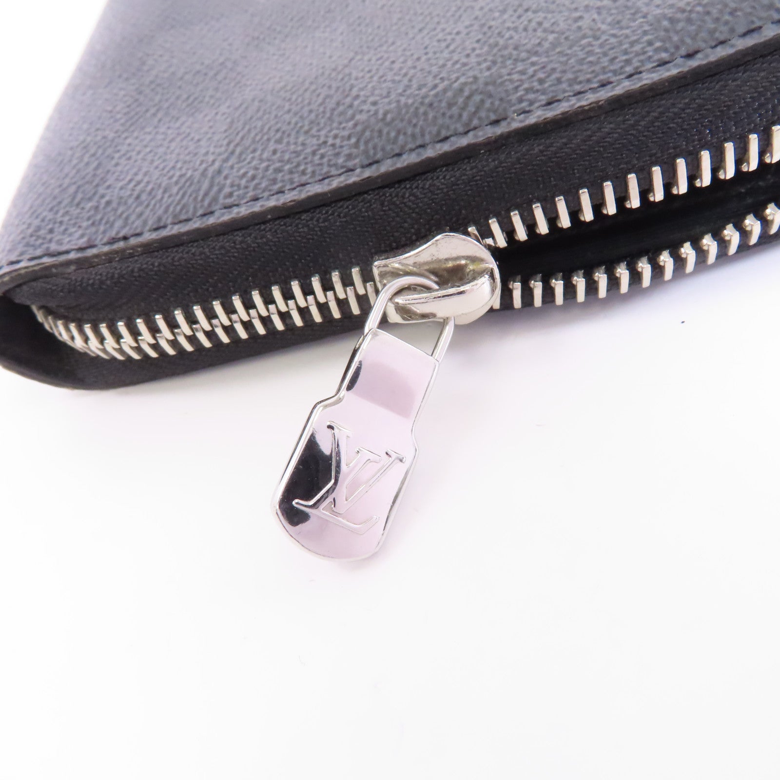 LOUIS VUITTON (PRICE DOWN) LV SHW Zippy Organizer Wallet N60111 Damier Graphite Black Grey