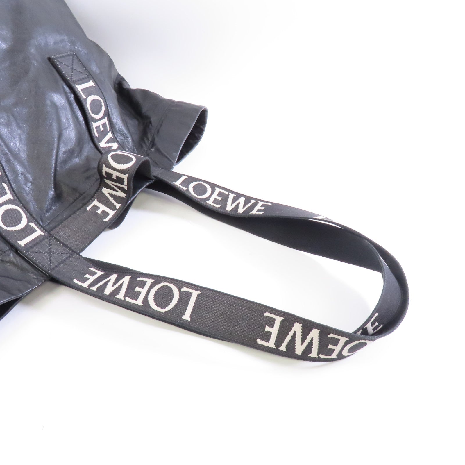 LOEWE 牛皮皮革Fold Shopper銀扣肩背袋黑色