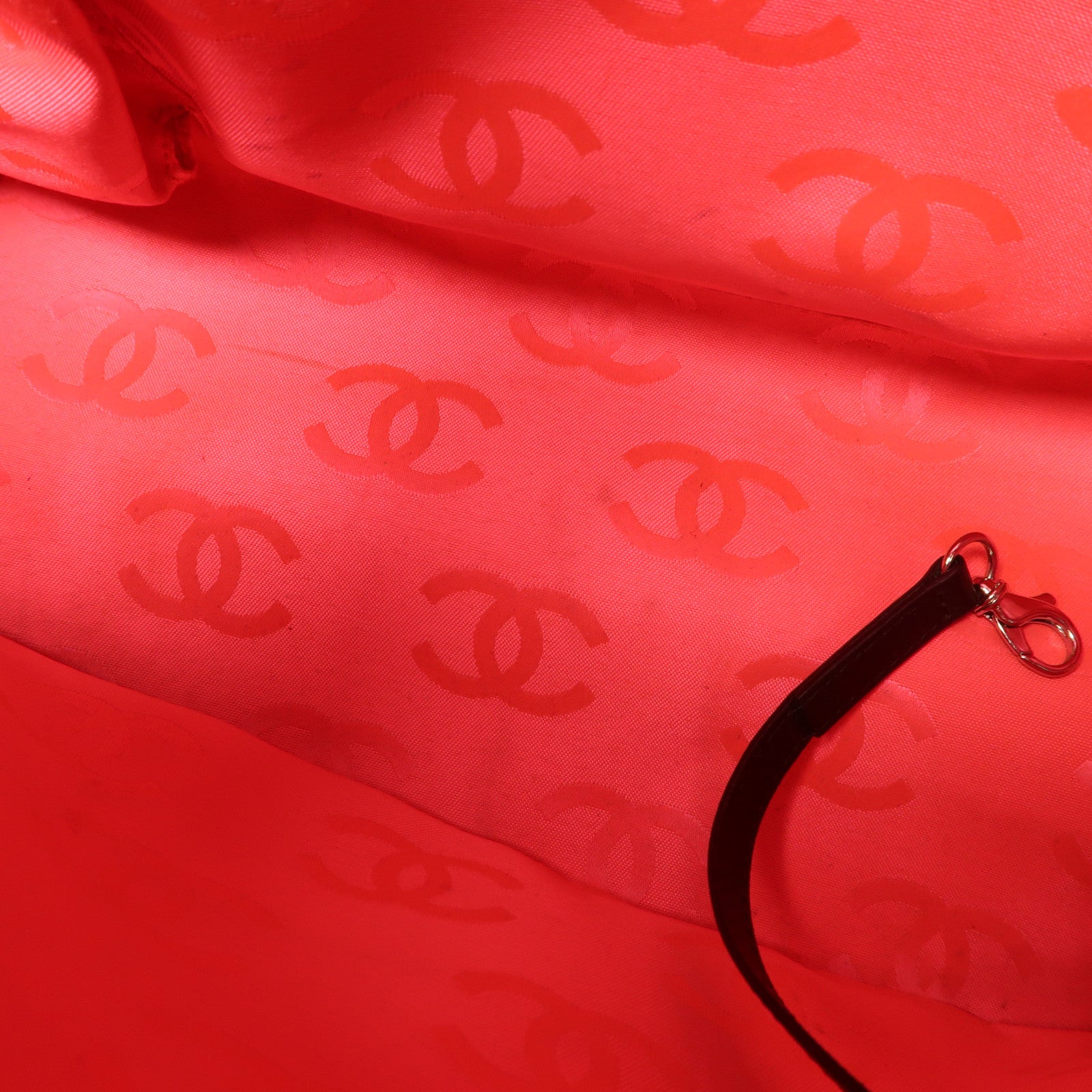 CHANEL 牛皮皮革Cambon Tote Bag銀扣手挽袋