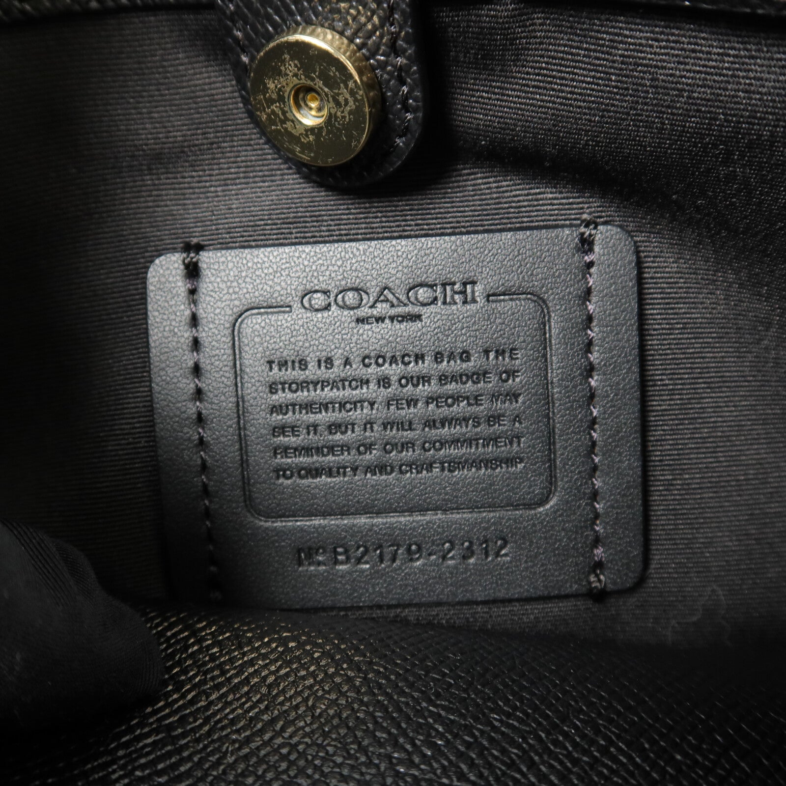 COACH 塗層帆布Town Bucket Small手挽肩背兩用袋