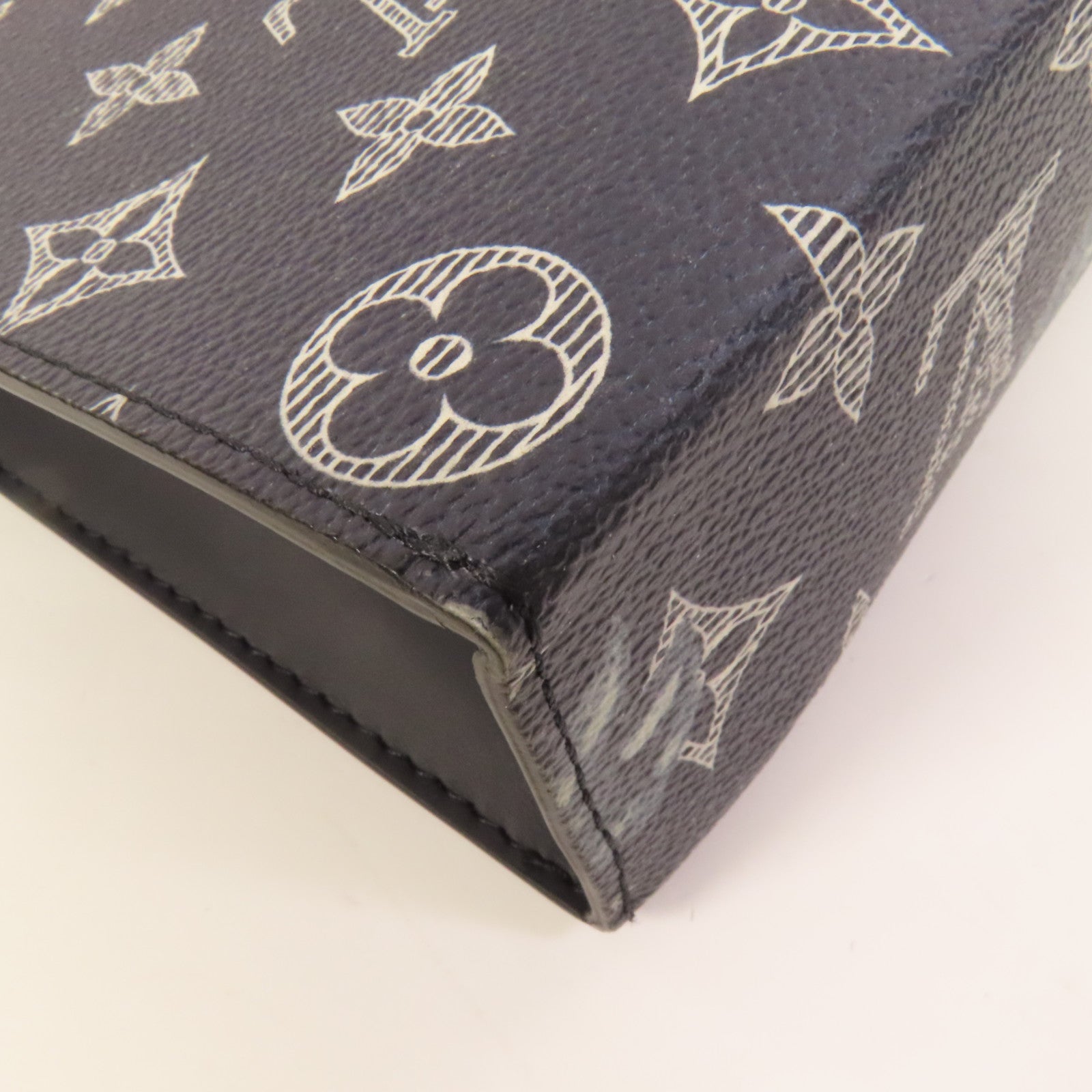 LOUIS VUITTON Savane Monogram Pochette Voyagay銀扣手拿包
