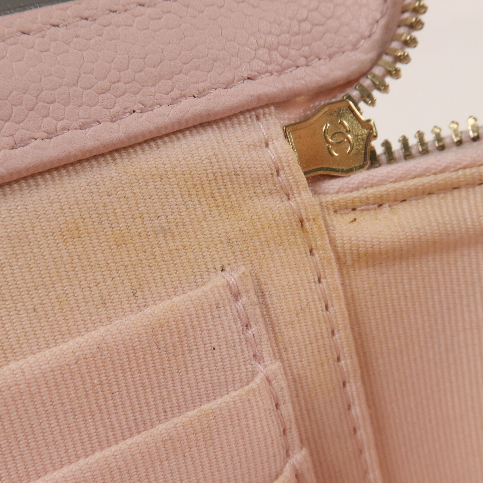CHANEL 牛皮皮革Vanity Case鏈帶肩背袋