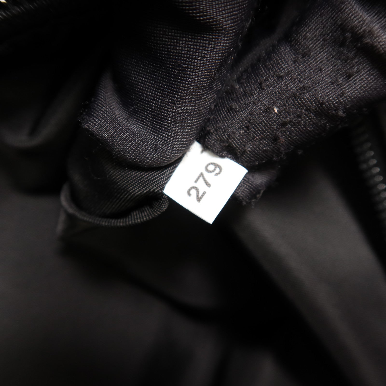 PRADA 尼龍Travel Pouch手拿包