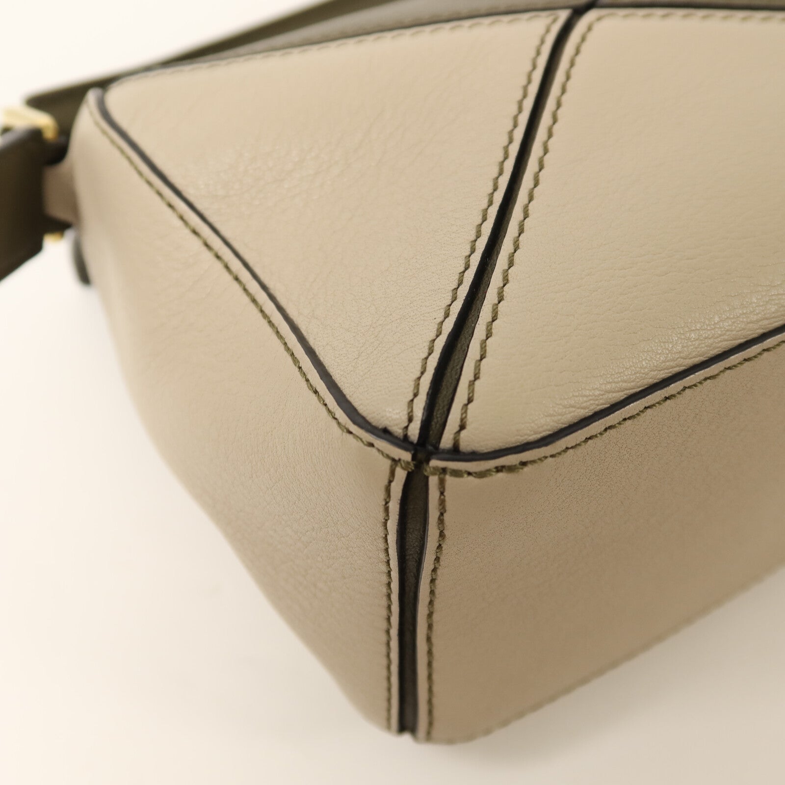 LOEWE 牛皮皮革Mini Puzzle金扣手挽肩背兩用袋