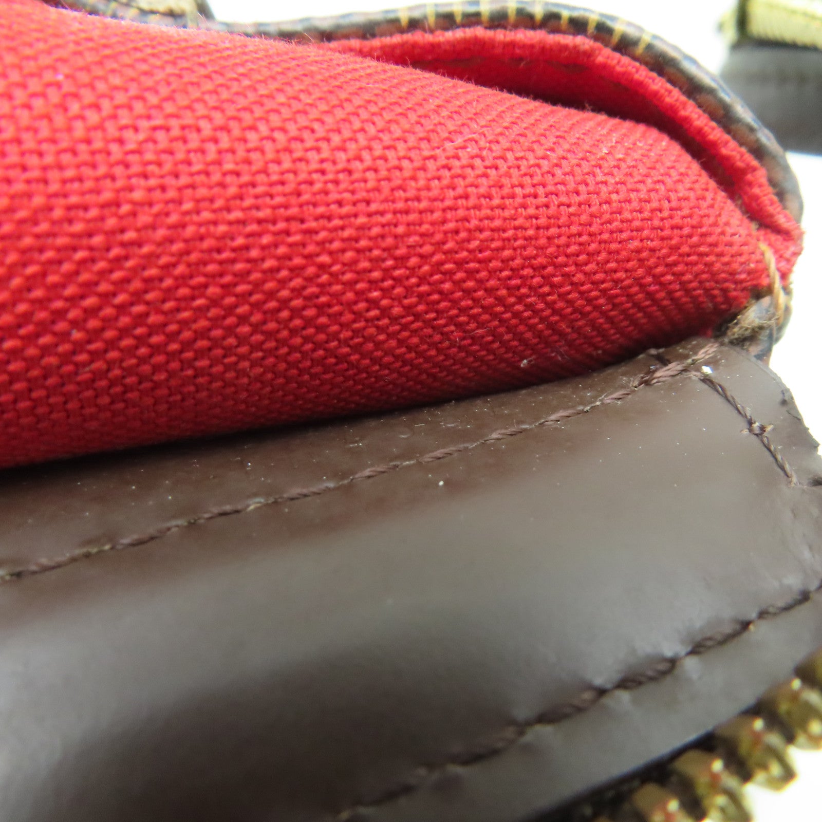 LOUIS VUITTON **【激減優惠】Damier Chelsea金扣肩背袋啡色