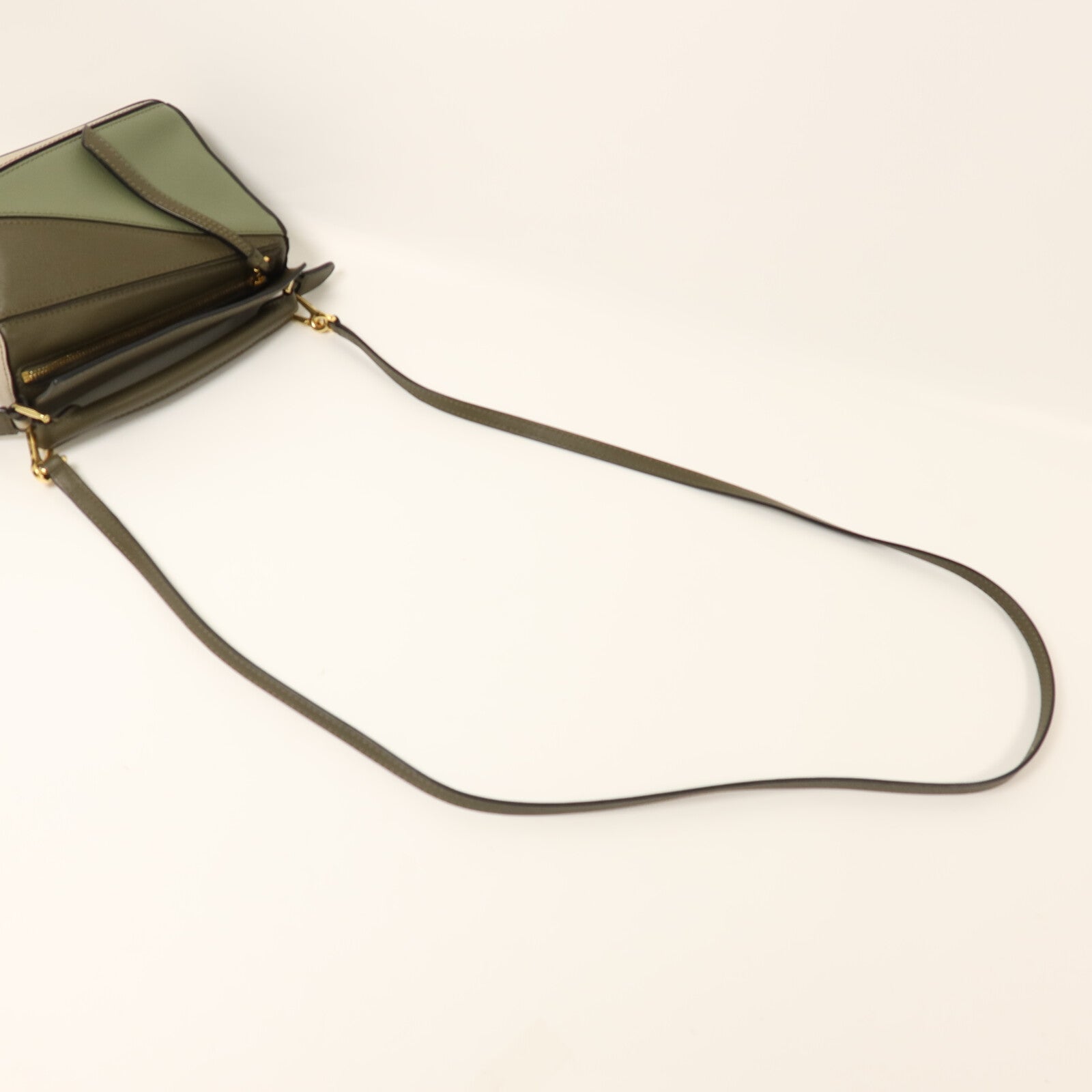 LOEWE 牛皮皮革Mini Puzzle金扣手挽肩背兩用袋