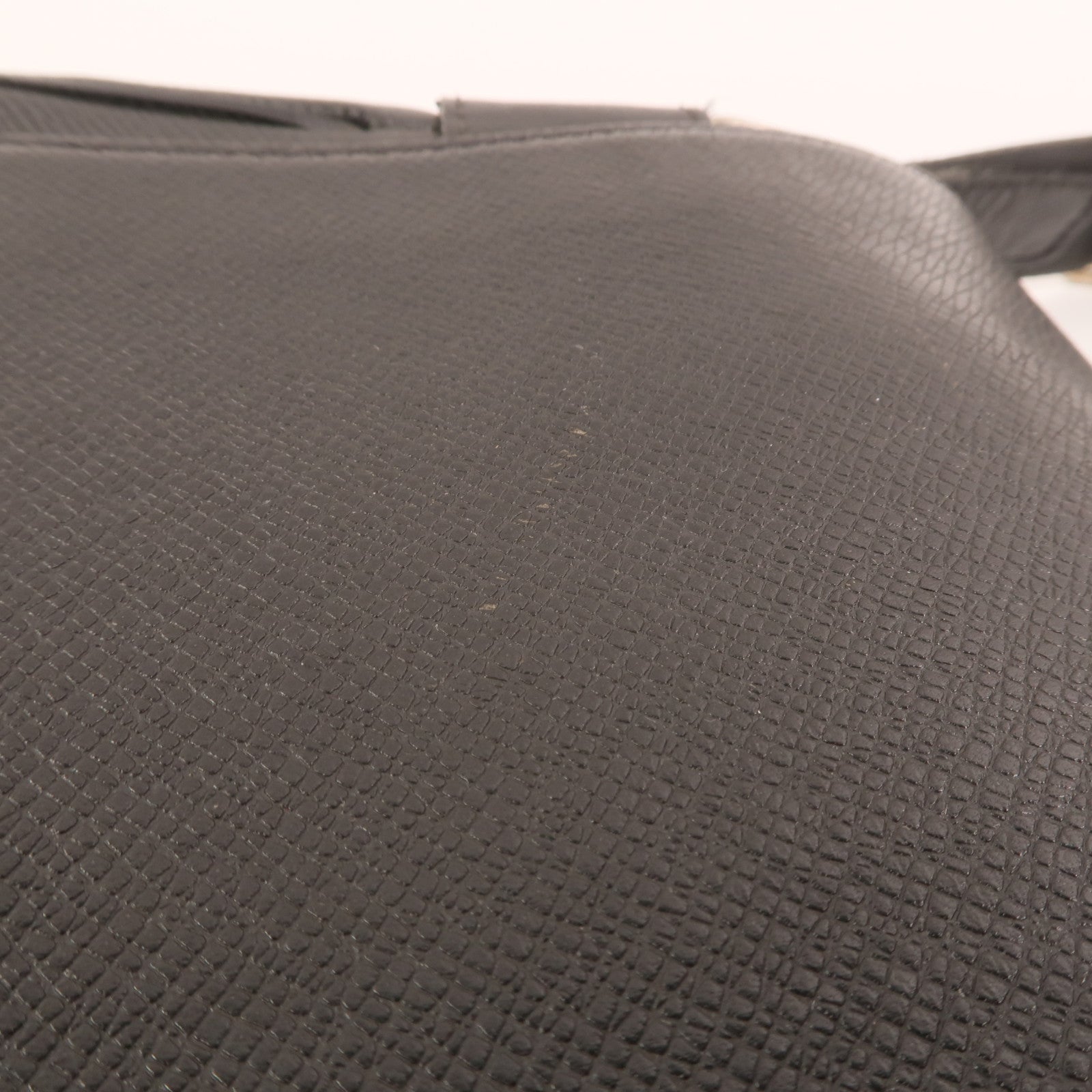 LOUIS VUITTON Taiga Roman PM銀扣肩背袋