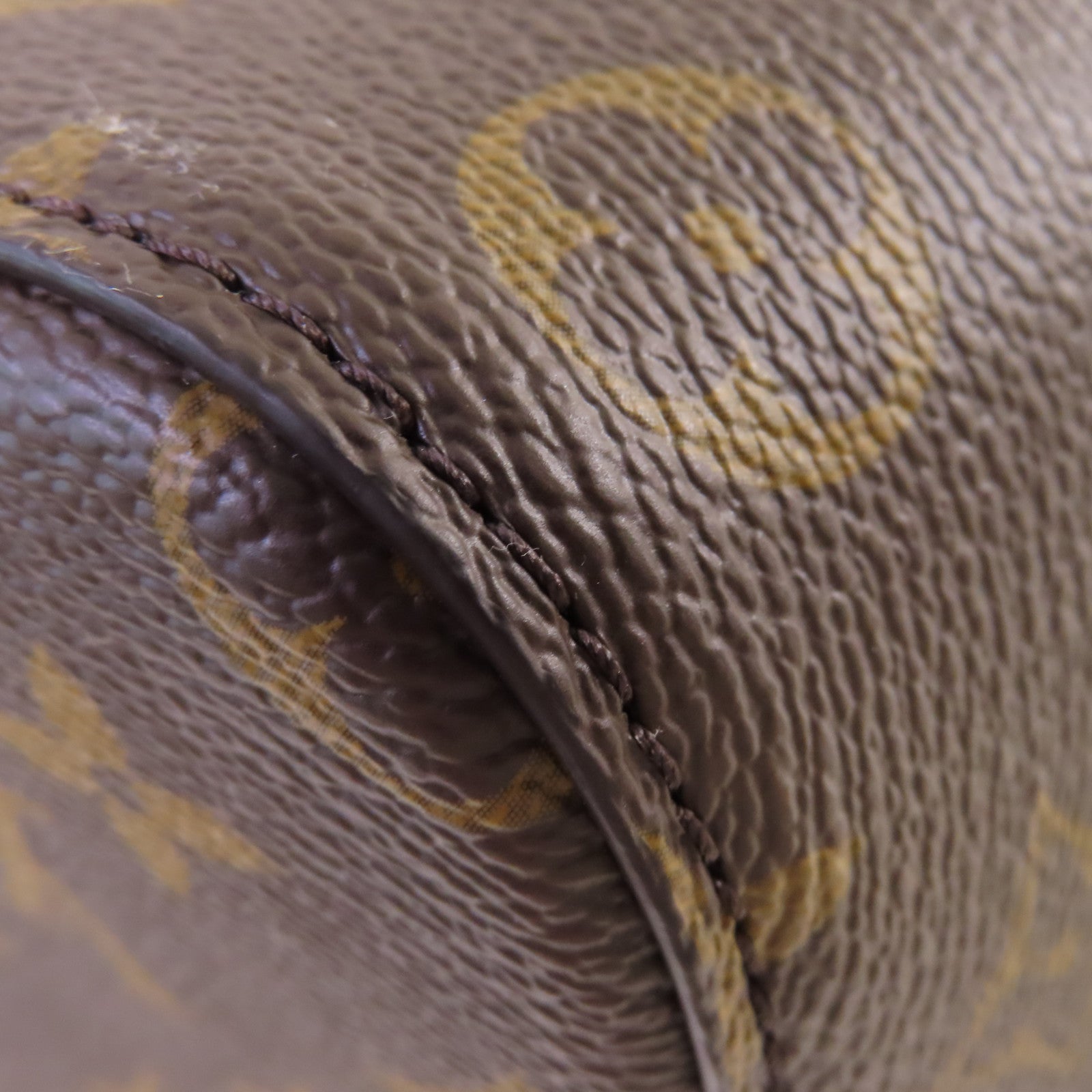 LOUIS VUITTON Monogram NeoNoe MM Shoulder Bag金扣肩背袋啡色