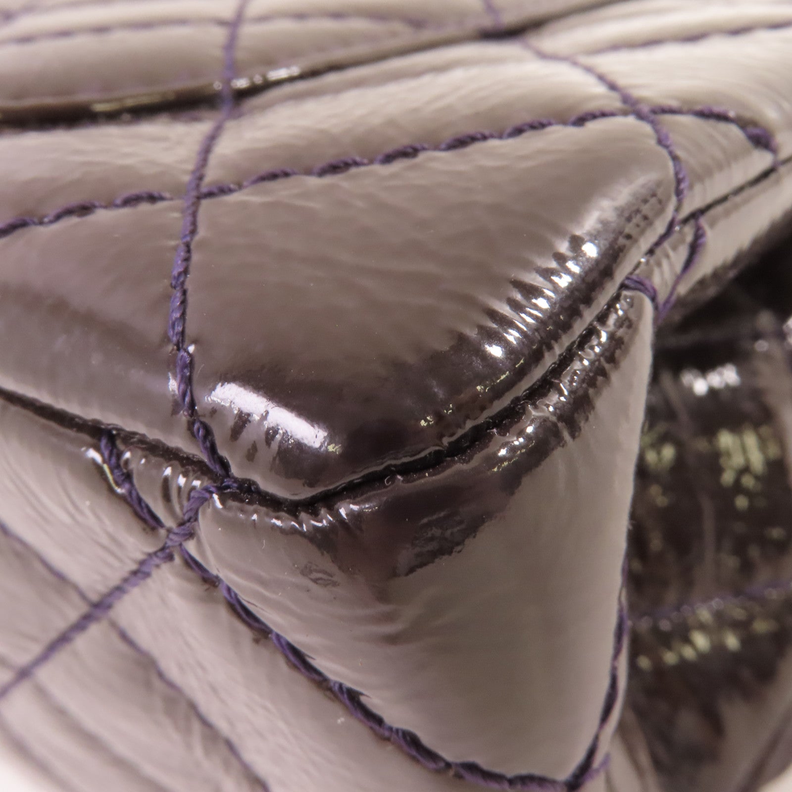 CHANEL 【激減優惠】菱格漆皮皮革2.55 Chain Shoulder Bag銀扣鏈帶肩背袋紫色