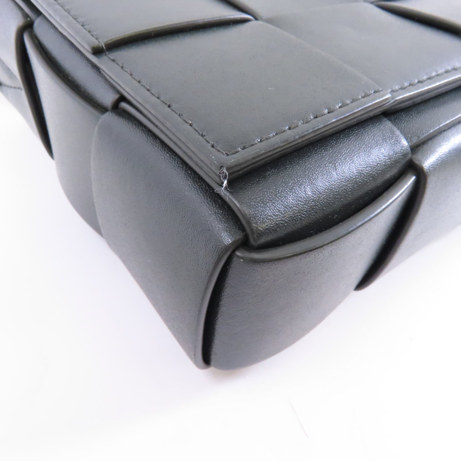 BOTTEGA VENETA 牛皮皮革Shoulder Bag銀扣肩背袋黑色