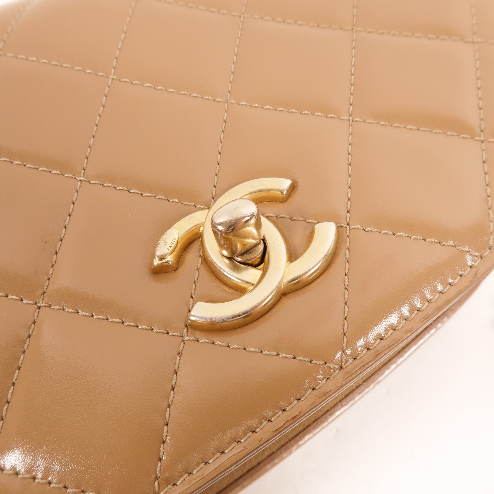 CHANEL 漆皮皮革Mini Messenger Bag肩背袋