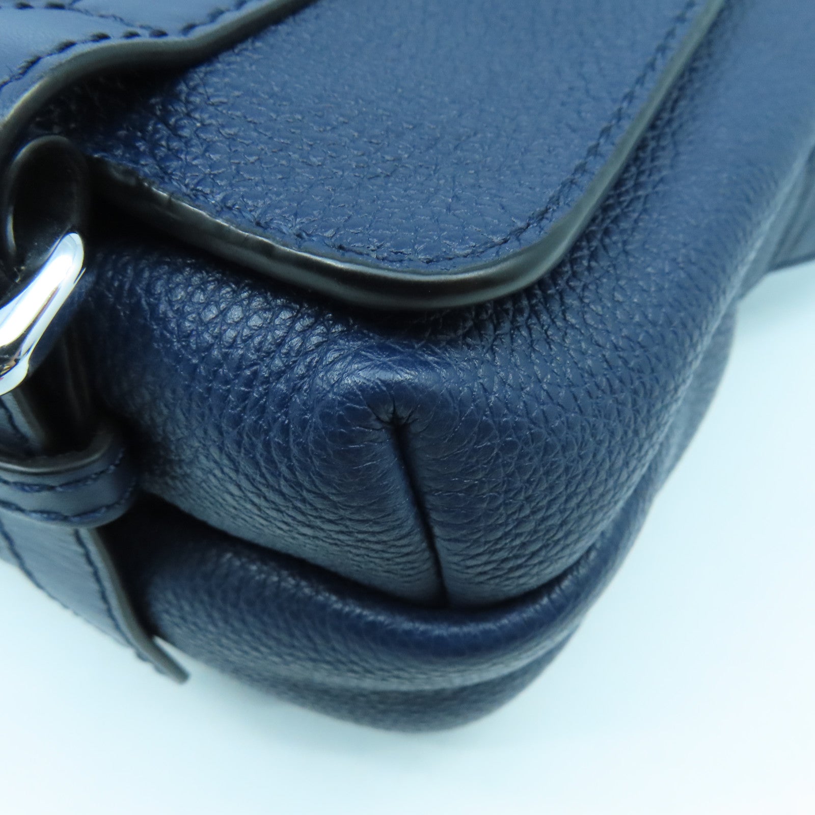 LOEWE 【清倉大減價】牛皮皮革Shoulder Bag銀扣肩背袋藍色