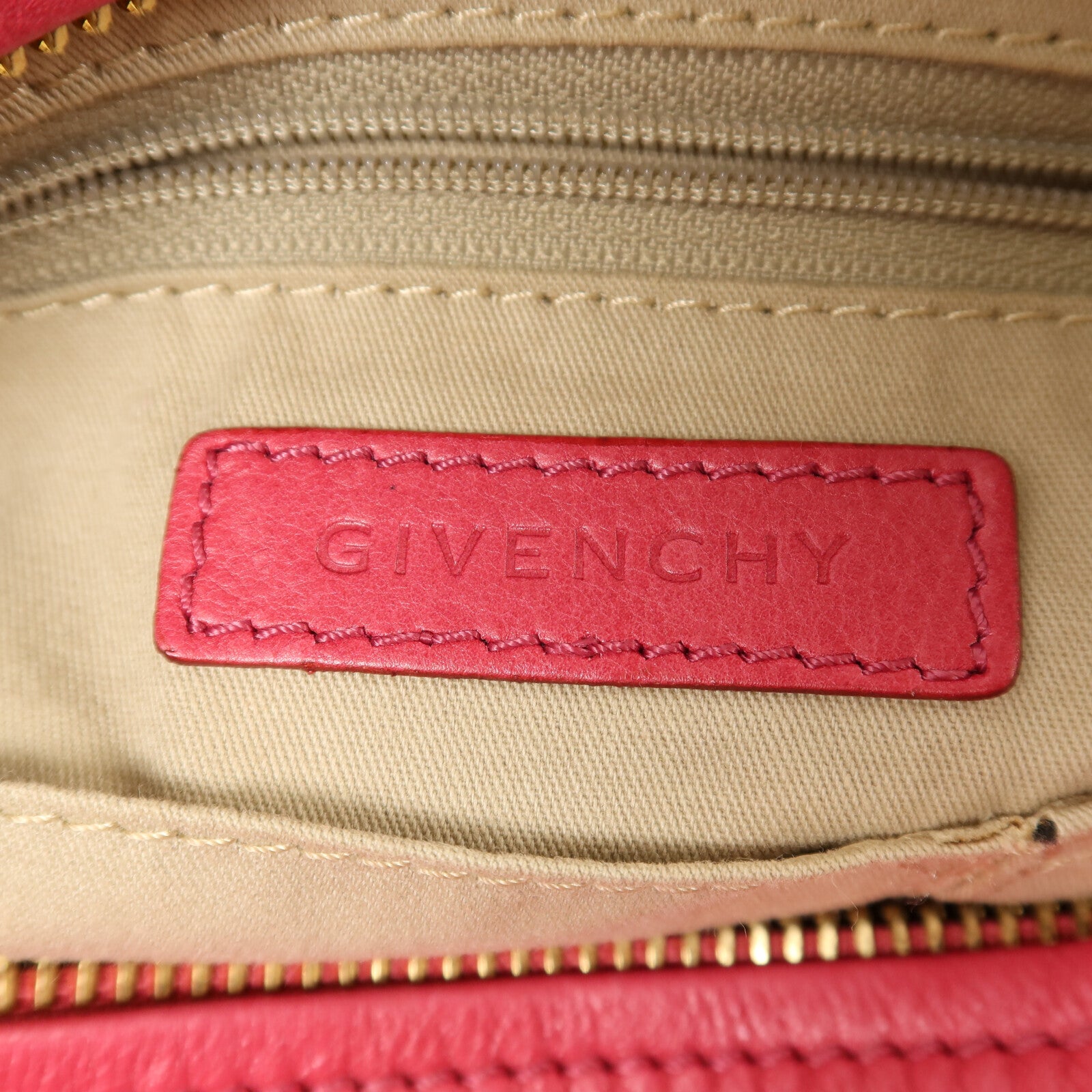 GIVENCHY 【激減優惠】牛皮皮革Pandora Medium金扣手挽肩背兩用袋
