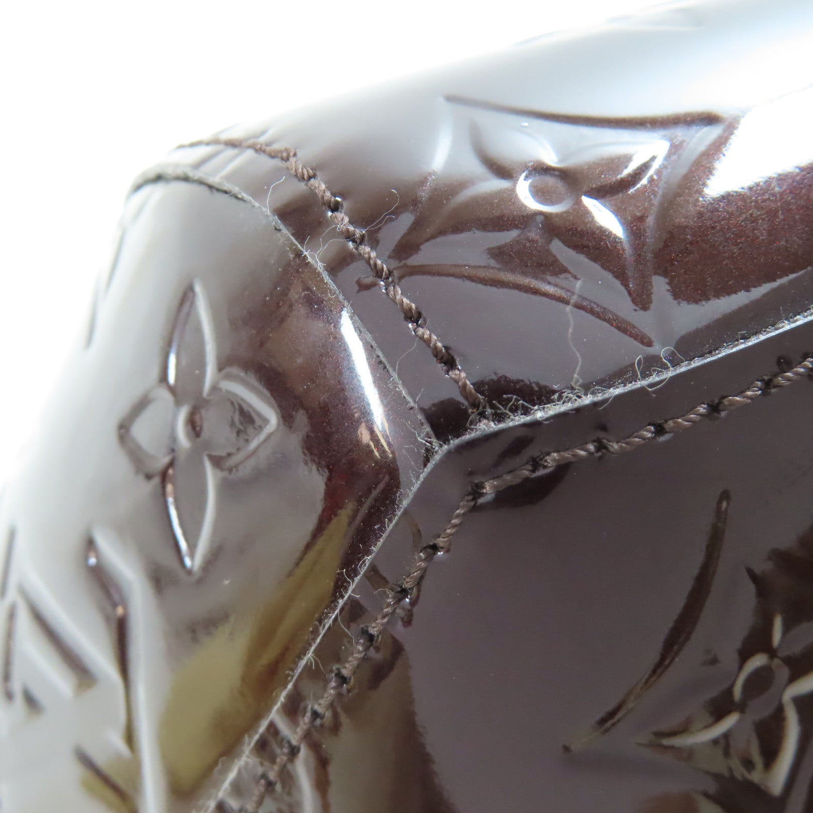 LOUIS VUITTON Monogram Vernis Sherwood PM金扣手挽袋酒紅色