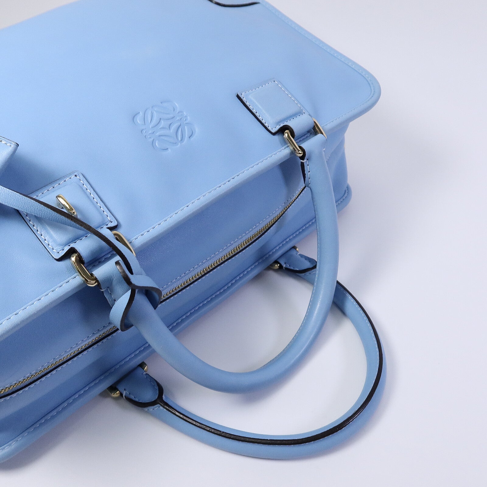 LOEWE 牛皮皮革Amazona手挽袋