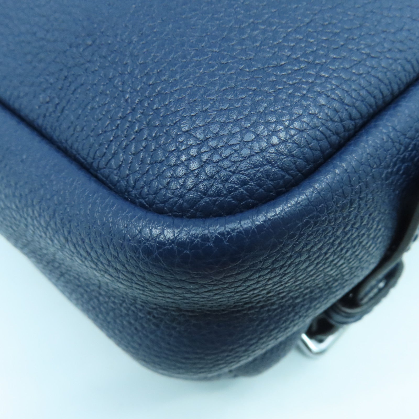 LOEWE 【清倉大減價】牛皮皮革Shoulder Bag銀扣肩背袋藍色