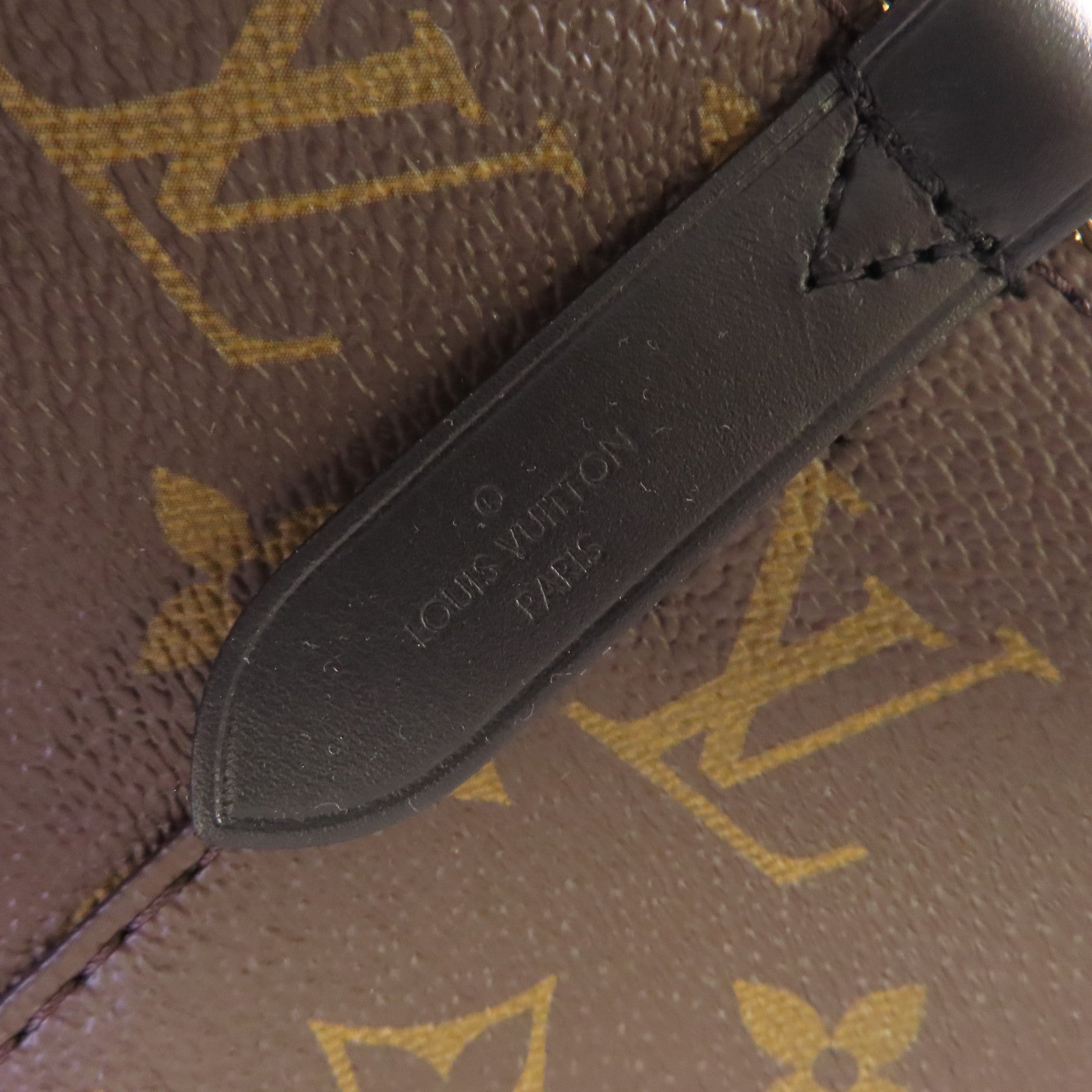 LOUIS VUITTON Monogram NeoNoe MM Shoulder Bag金扣肩背袋啡色
