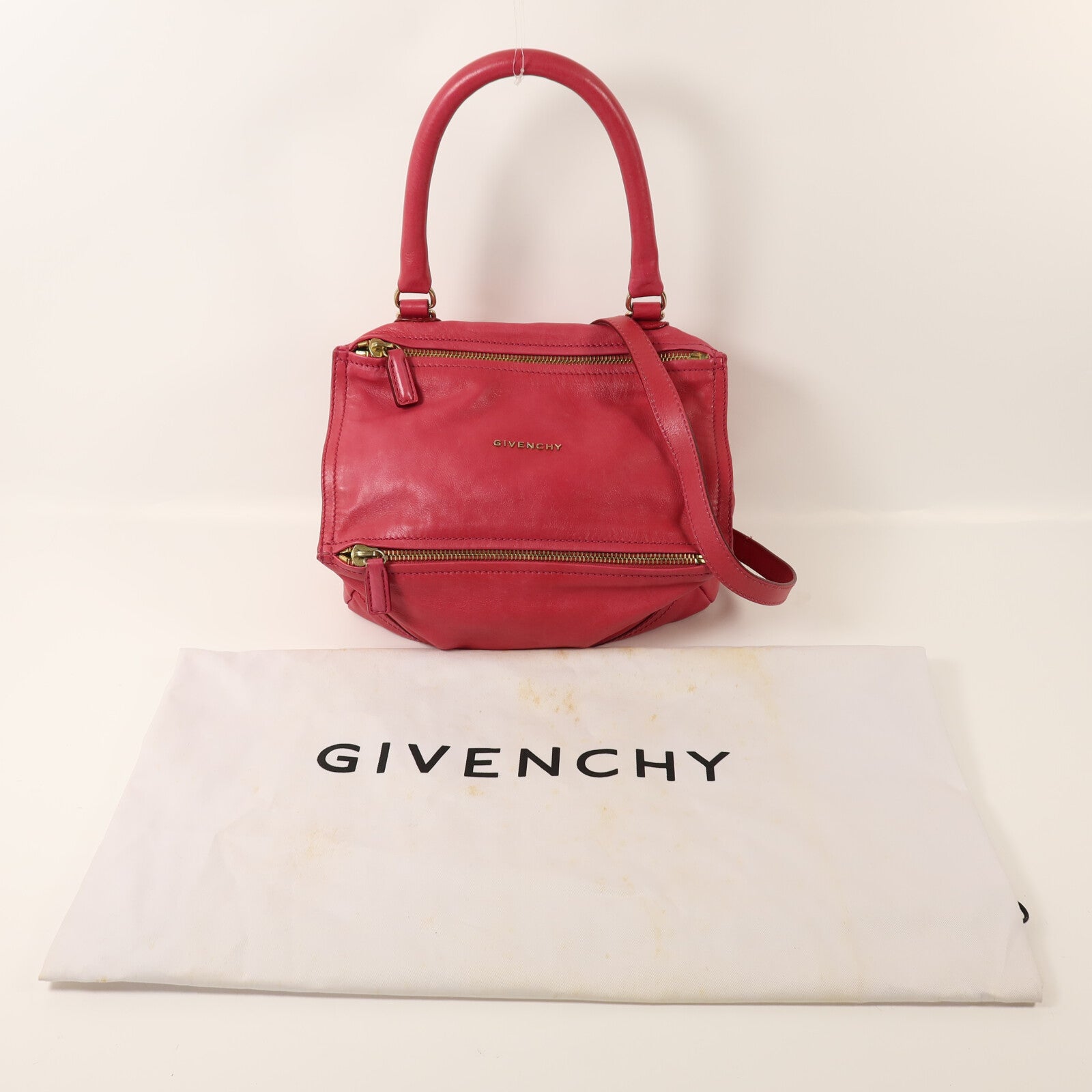 GIVENCHY 【激減優惠】牛皮皮革Pandora Medium金扣手挽肩背兩用袋
