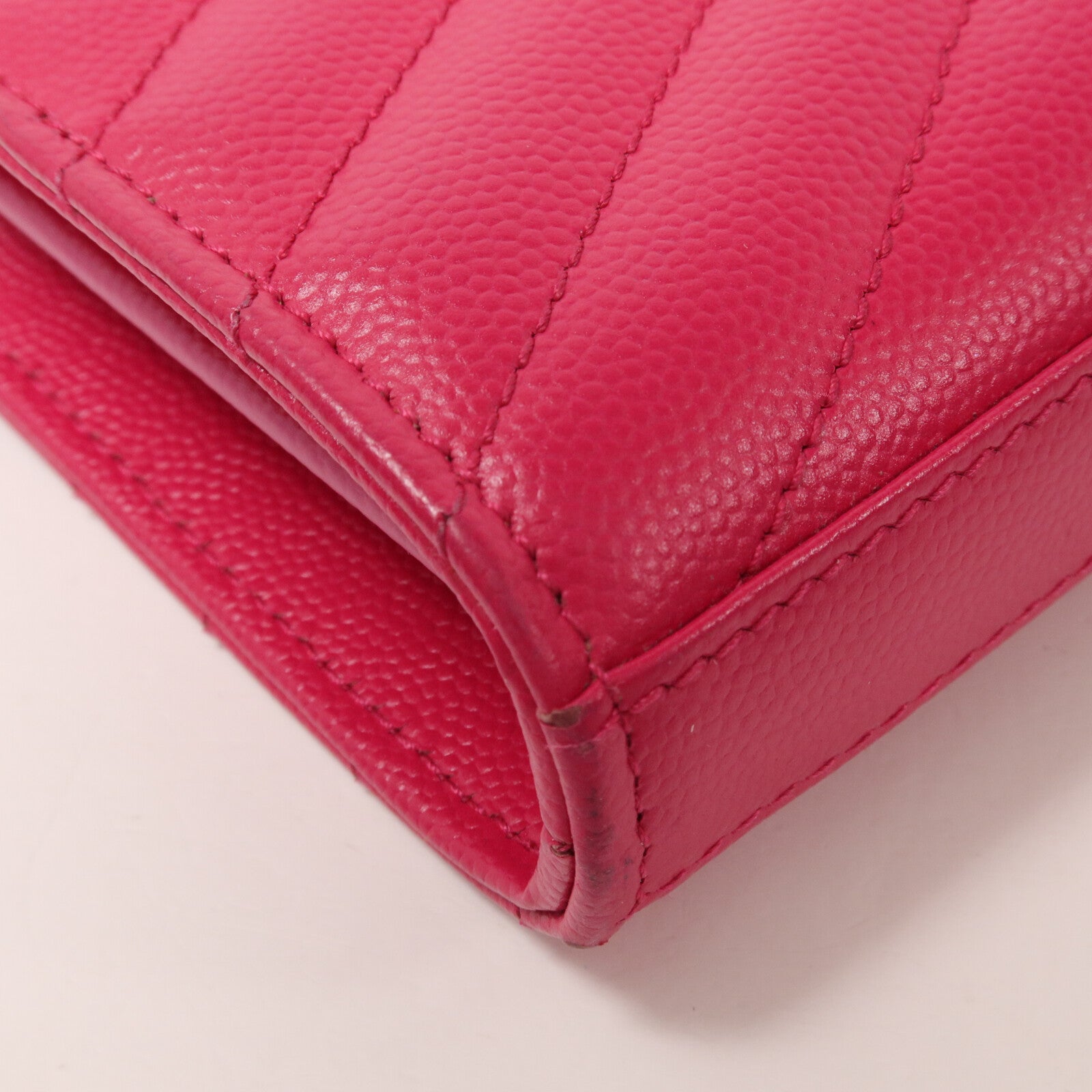 SAINT LAURENT 牛皮皮革Cassandre Envelope鏈帶肩背袋