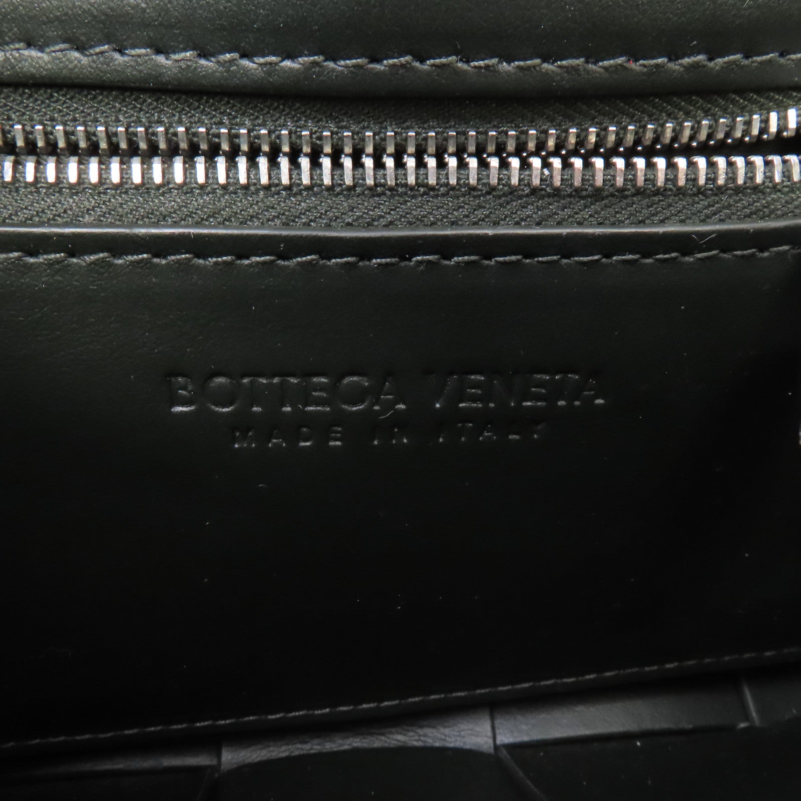 BOTTEGA VENETA 牛皮皮革Shoulder Bag銀扣肩背袋黑色