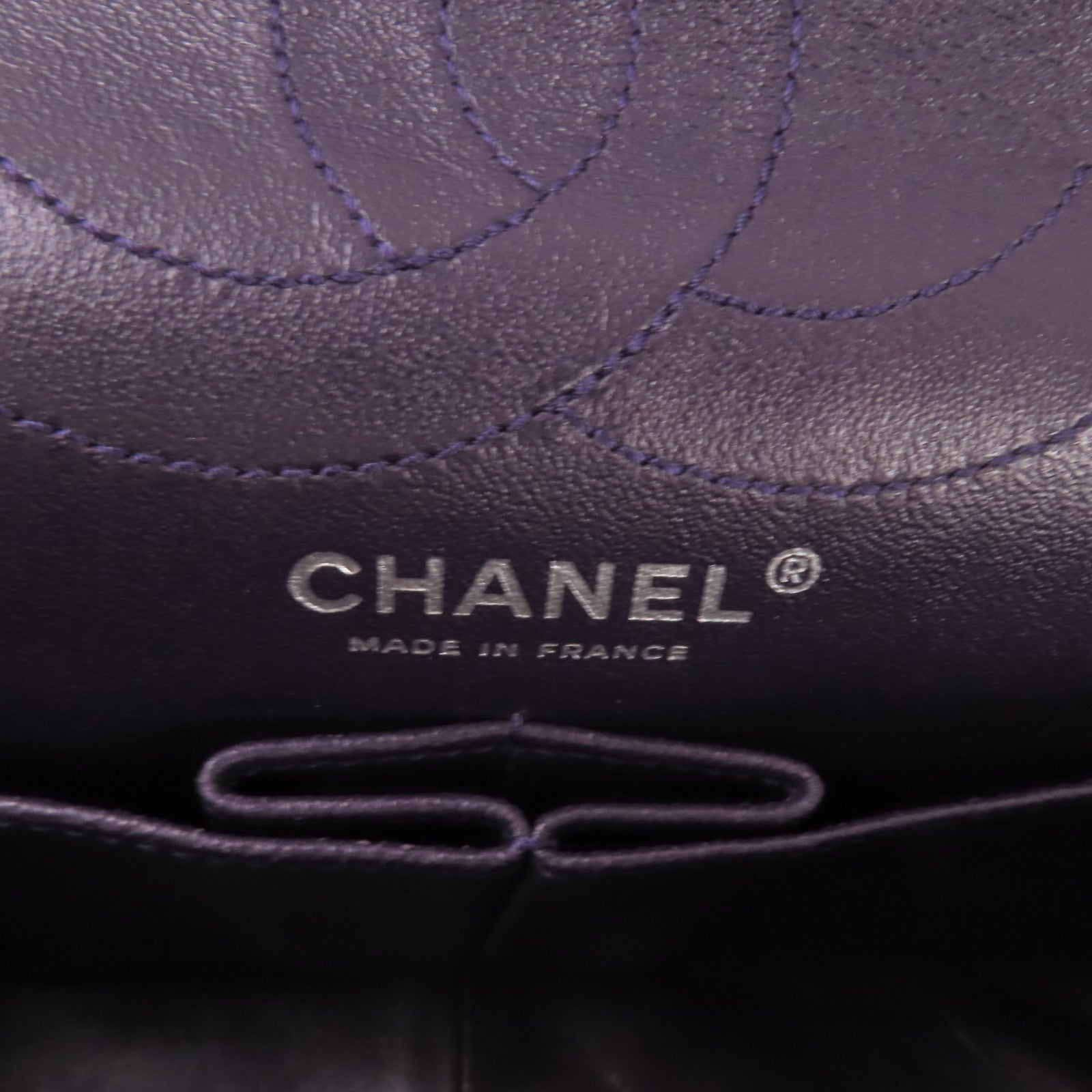 CHANEL 【激減優惠】菱格漆皮皮革2.55 Chain Shoulder Bag銀扣鏈帶肩背袋紫色