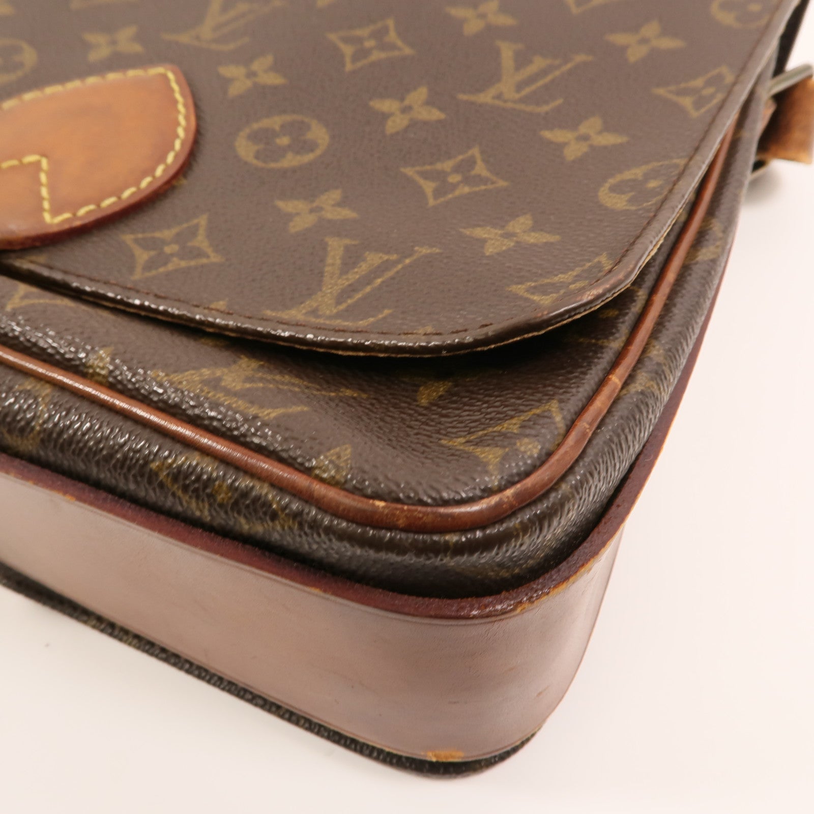LOUIS VUITTON 【激減優惠】Monogram Cartouchiere GM金扣肩背袋