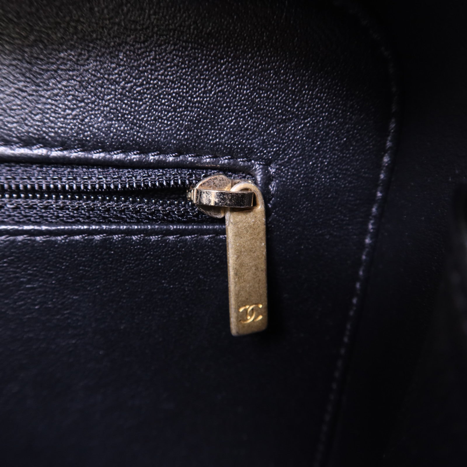 CHANEL 牛皮皮革Vanity Case金扣手挽肩背兩用袋