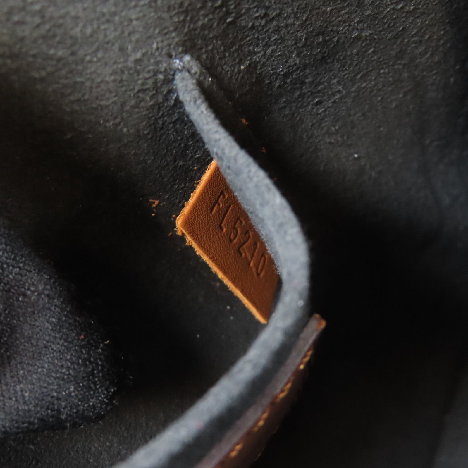 LOUIS VUITTON Monogram Mini Dauphine金扣肩背袋啡色