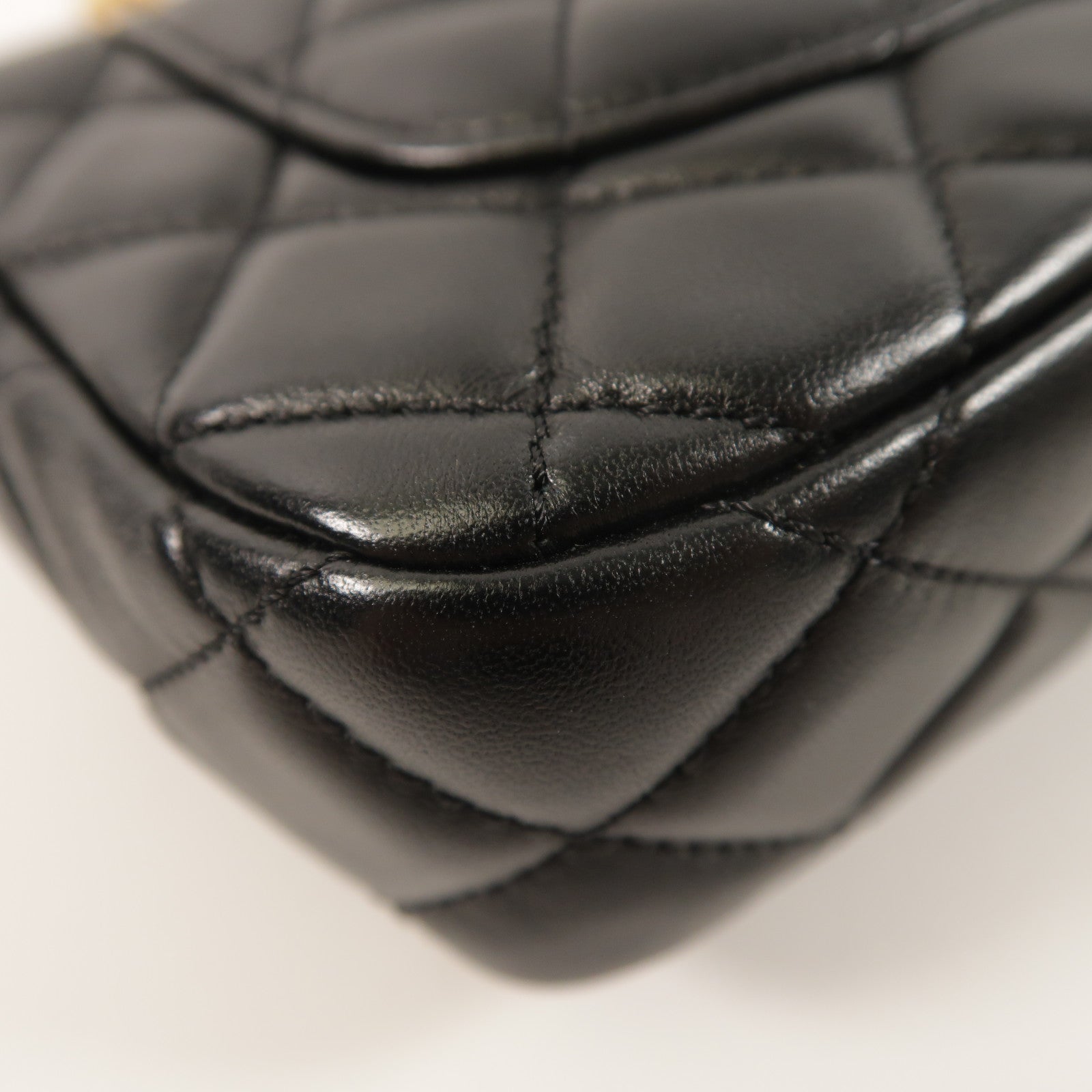 CHANEL 羊皮皮革Mini Flap Bag鏈帶肩背袋